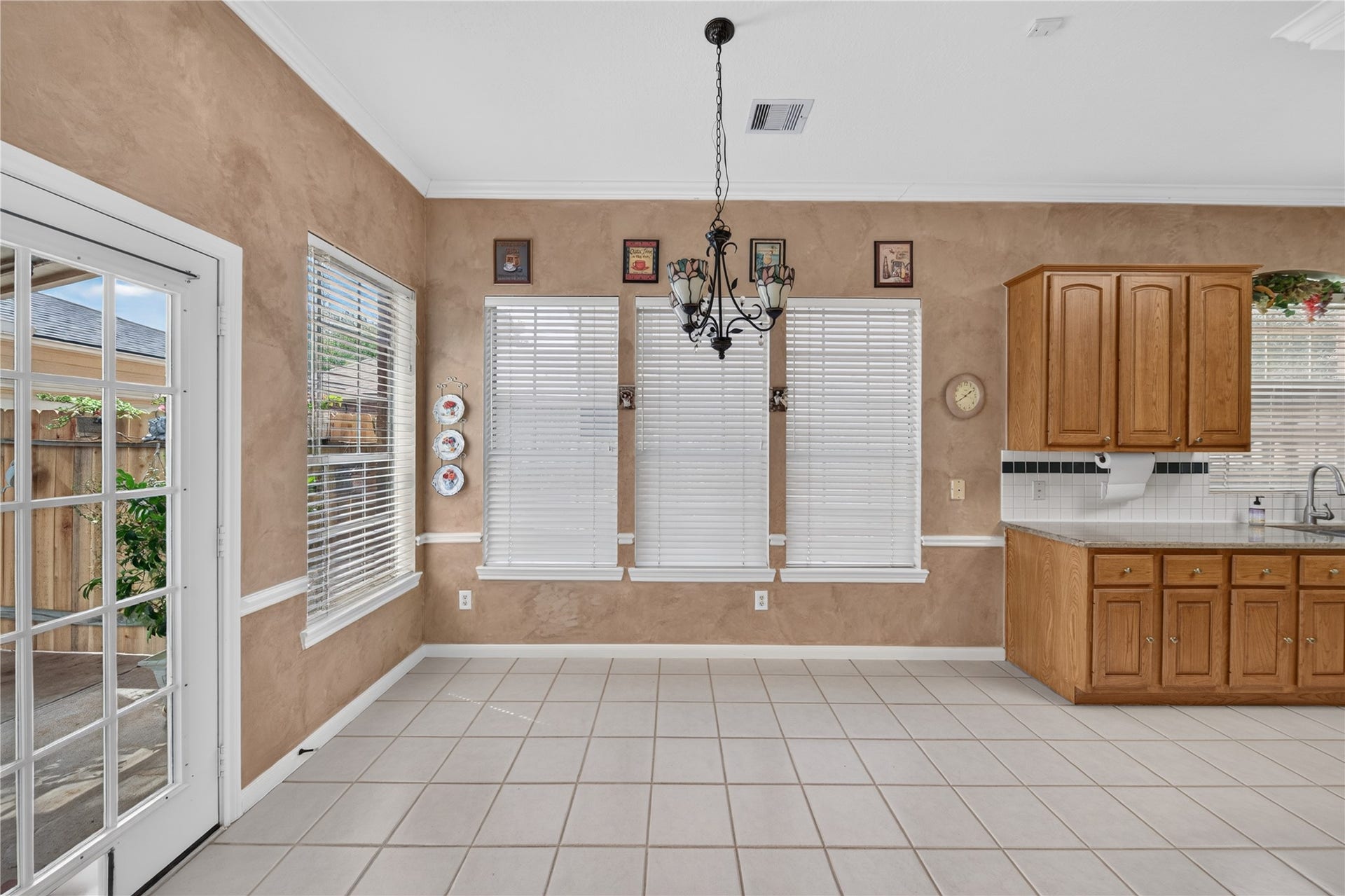 4311 Greystone Way, Sugar Land, TX 77479 4311 Greystone Way, Sugar Land, TX 77479