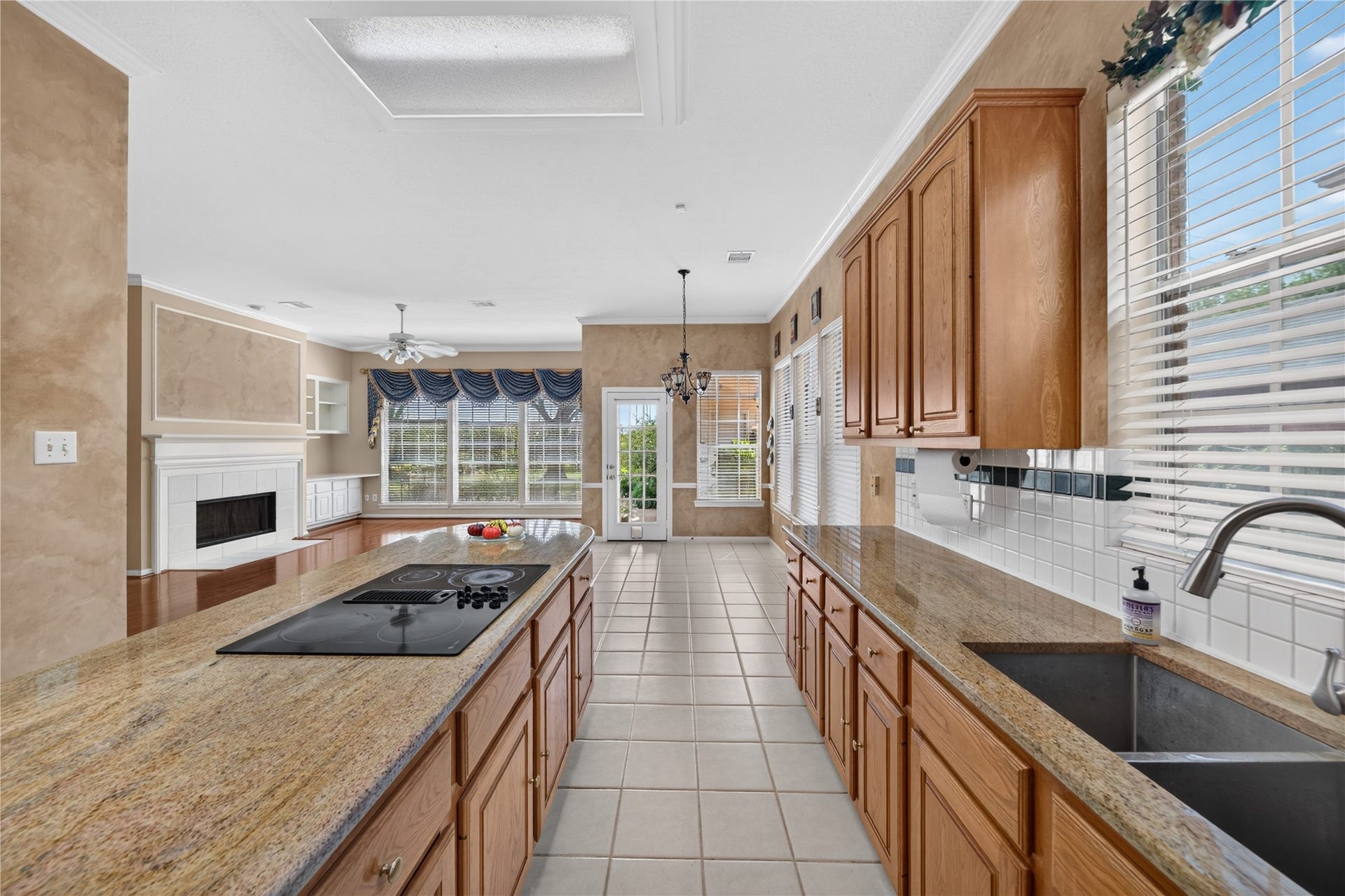 4311 Greystone Way, Sugar Land, TX 77479 4311 Greystone Way, Sugar Land, TX 77479