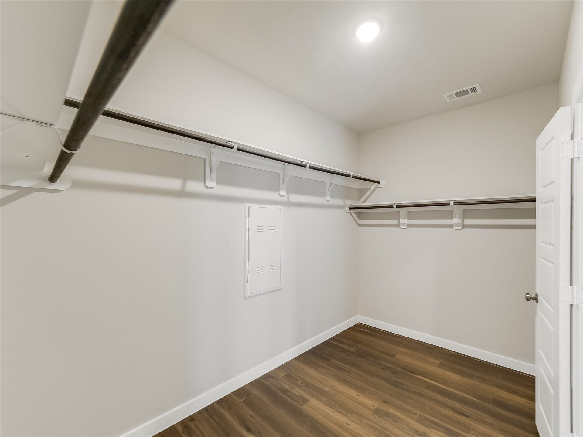 8634 Jetty Glen Drive, Cypress, TX 77493 Primary Closet