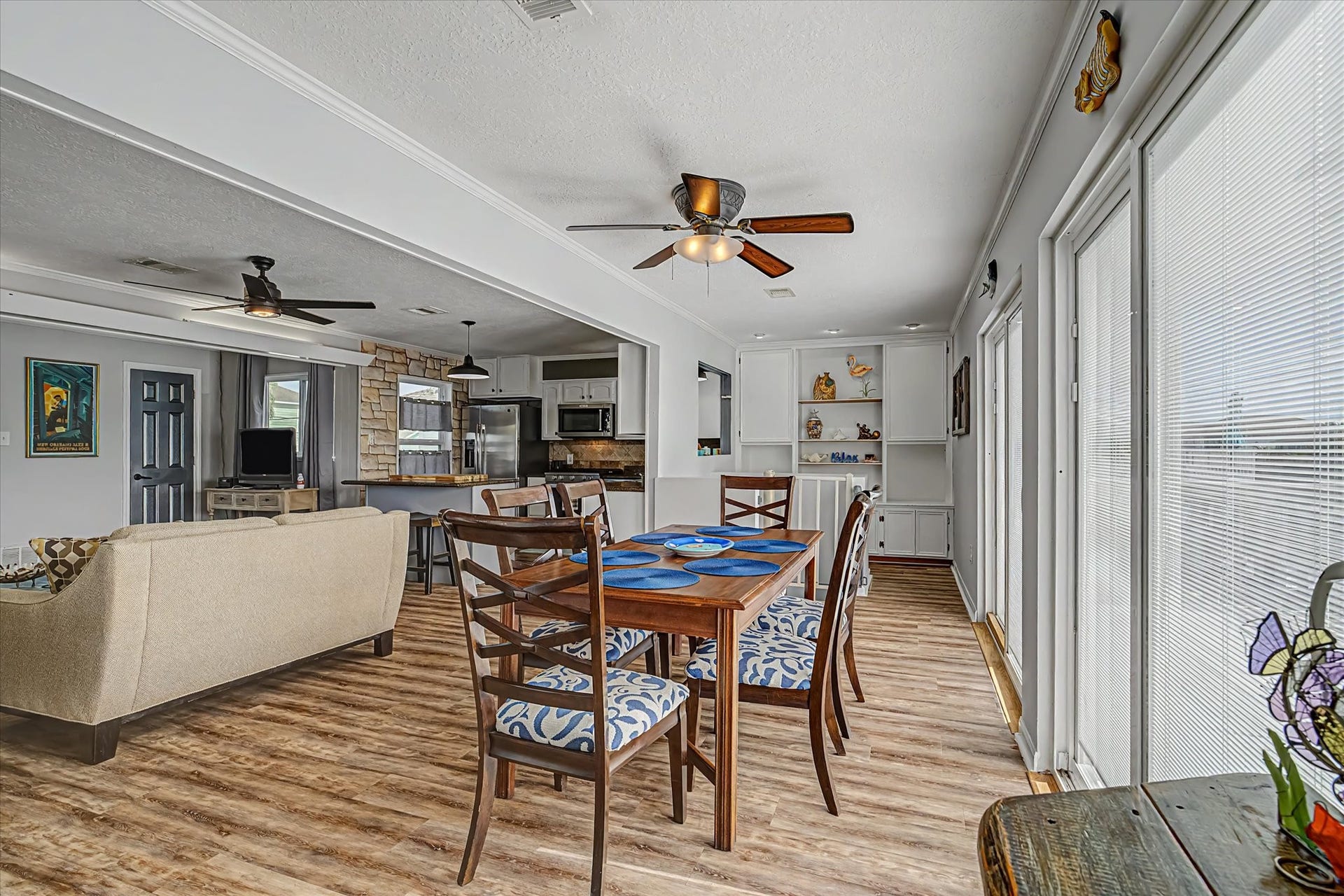 400 Ling, Bayou Vista, TX 77563 400 Ling, Bayou Vista, TX 77563