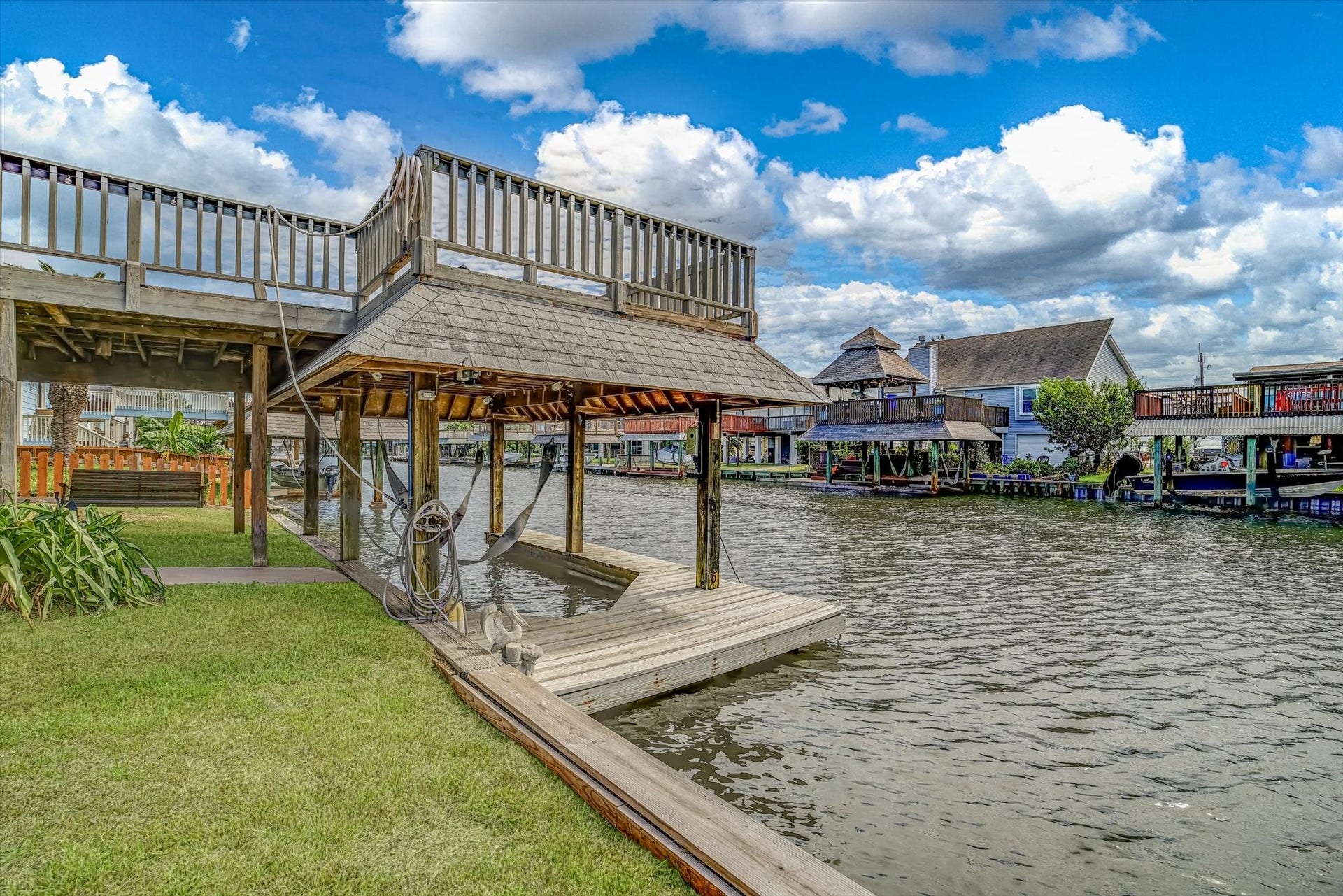 400 Ling, Bayou Vista, TX 77563 400 Ling, Bayou Vista, TX 77563