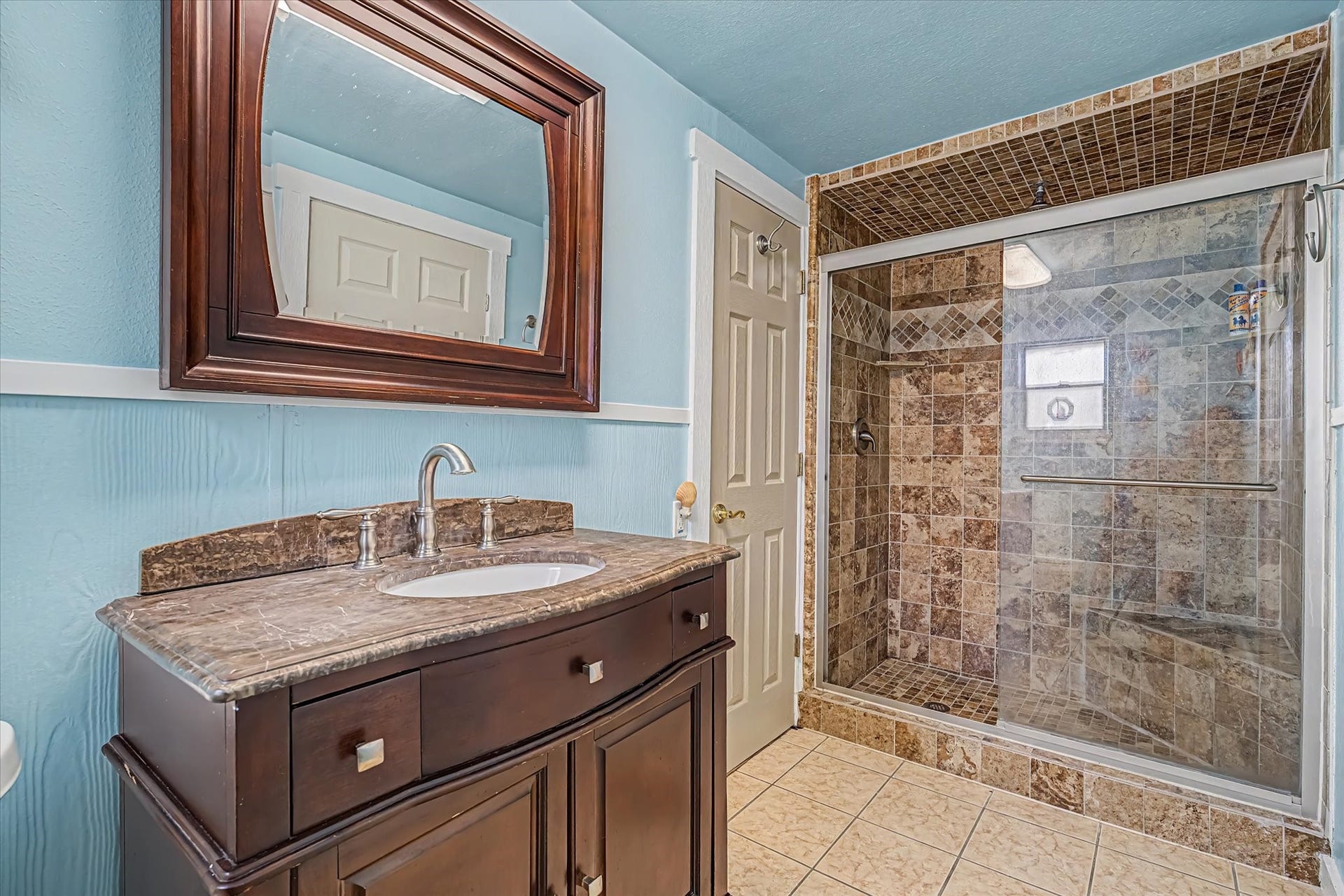 400 Ling, Bayou Vista, TX 77563 400 Ling, Bayou Vista, TX 77563