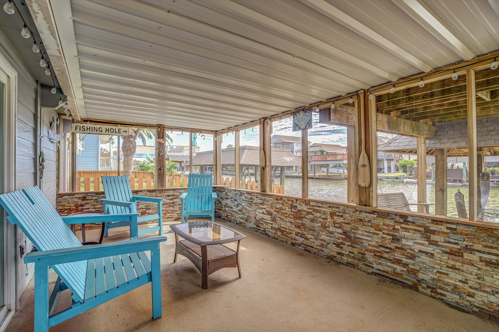 400 Ling, Bayou Vista, TX 77563 400 Ling, Bayou Vista, TX 77563