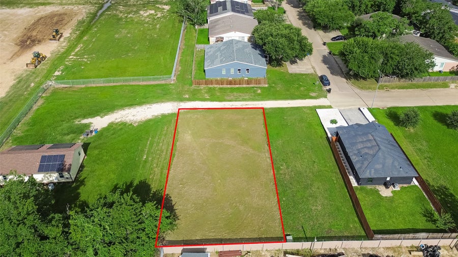 Property photo for 44 Heritage Drive, Brookshire, TX