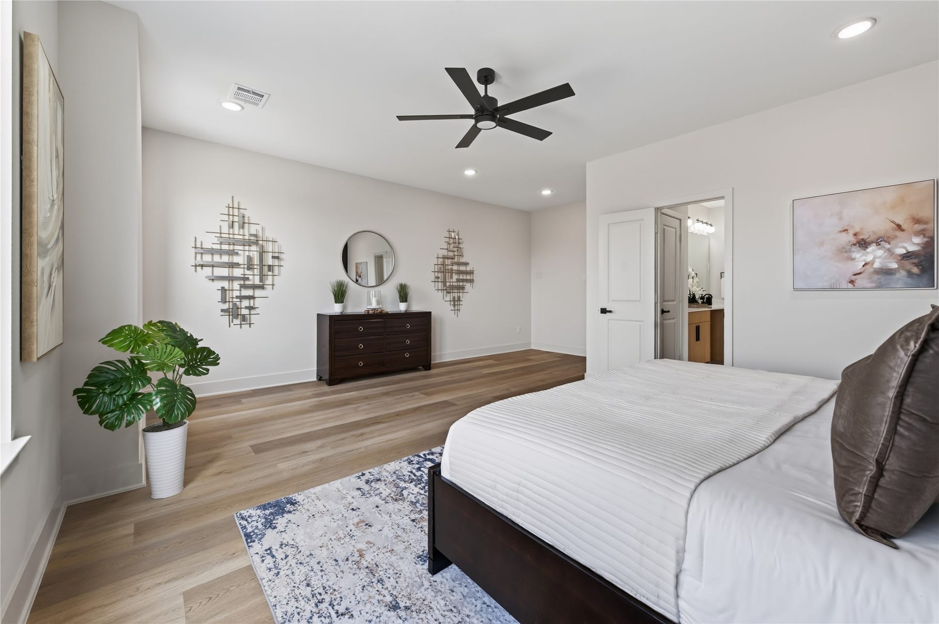 14105 Bridgeport, Houston, TX 77047