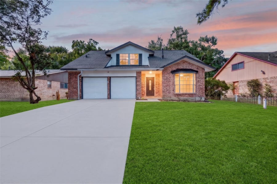 Property photo for 2426 Woodsdale Boulevard, Houston, TX