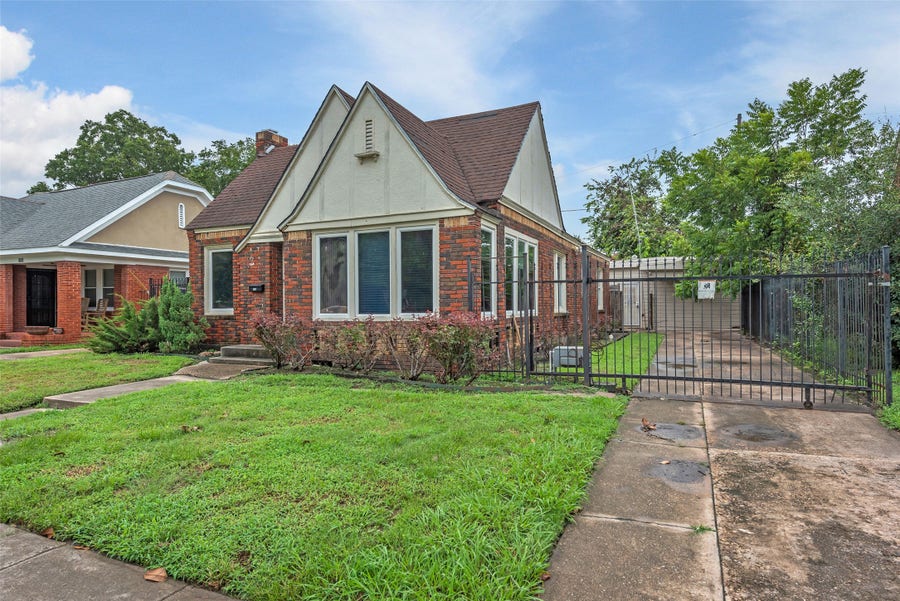 Property photo for 2511 Barbee Street, Houston, TX