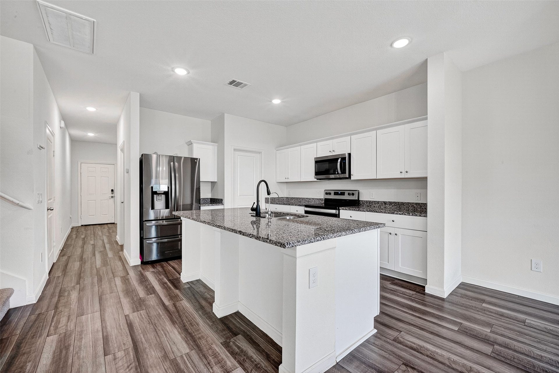 7518 Evitale Way, Houston, TX 77049 7518 Evitale Way, Houston, TX 77049