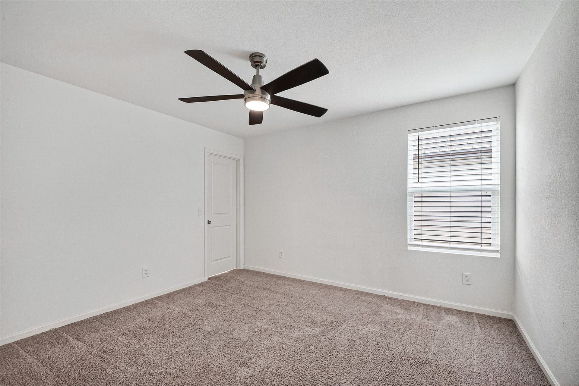 7518 Evitale Way, Houston, TX 77049 7518 Evitale Way, Houston, TX 77049