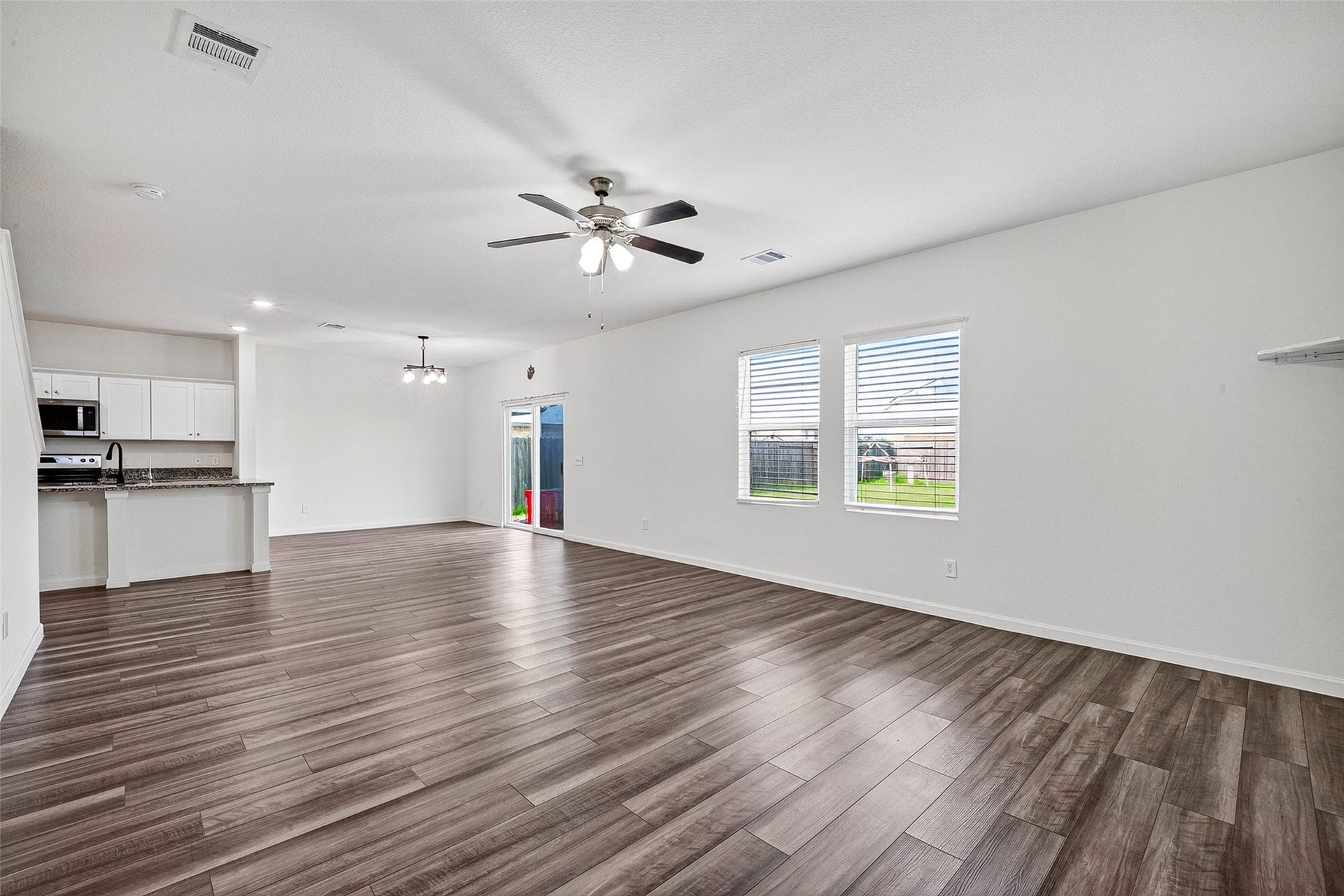 7518 Evitale Way, Houston, TX 77049 7518 Evitale Way, Houston, TX 77049