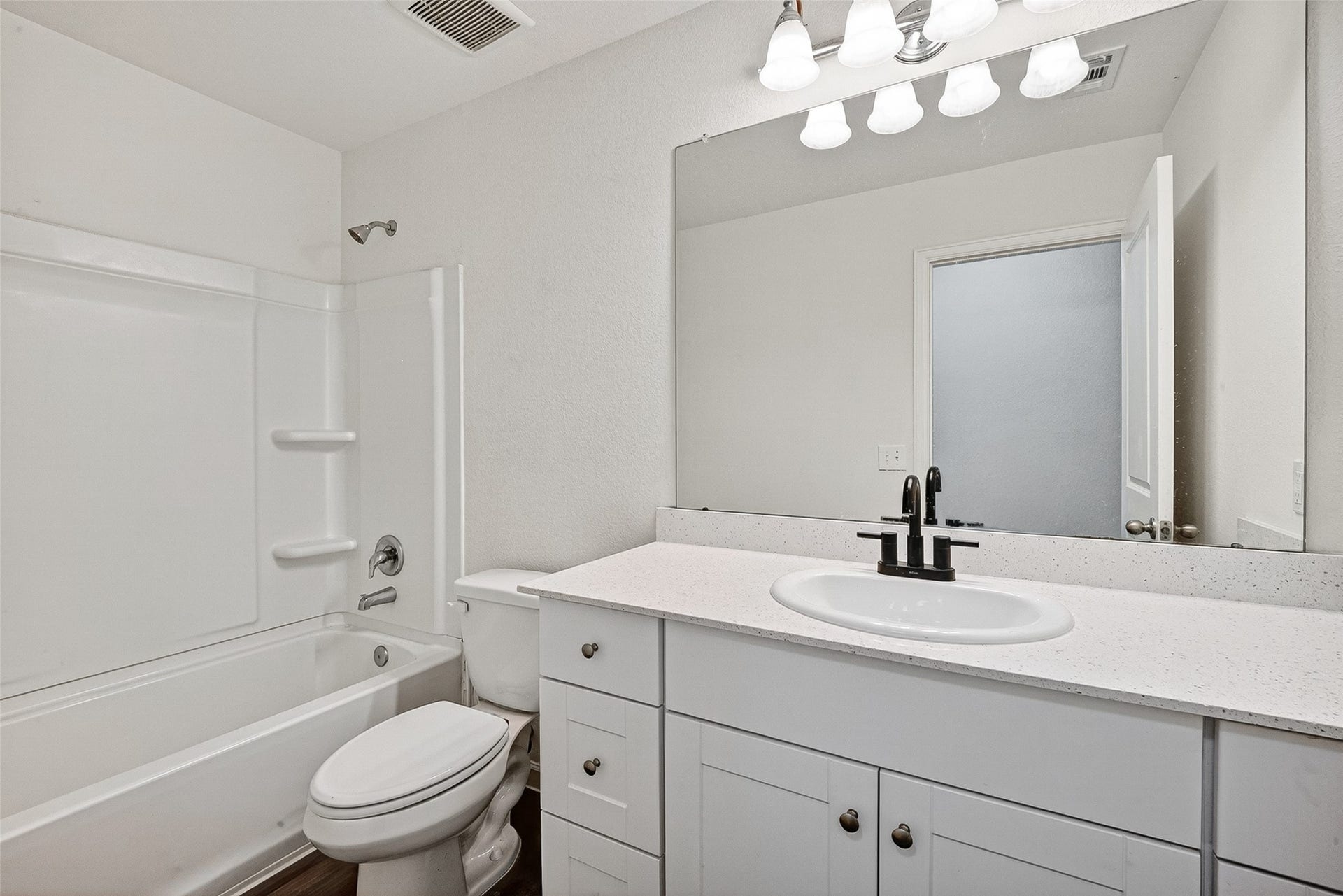 7518 Evitale Way, Houston, TX 77049 7518 Evitale Way, Houston, TX 77049
