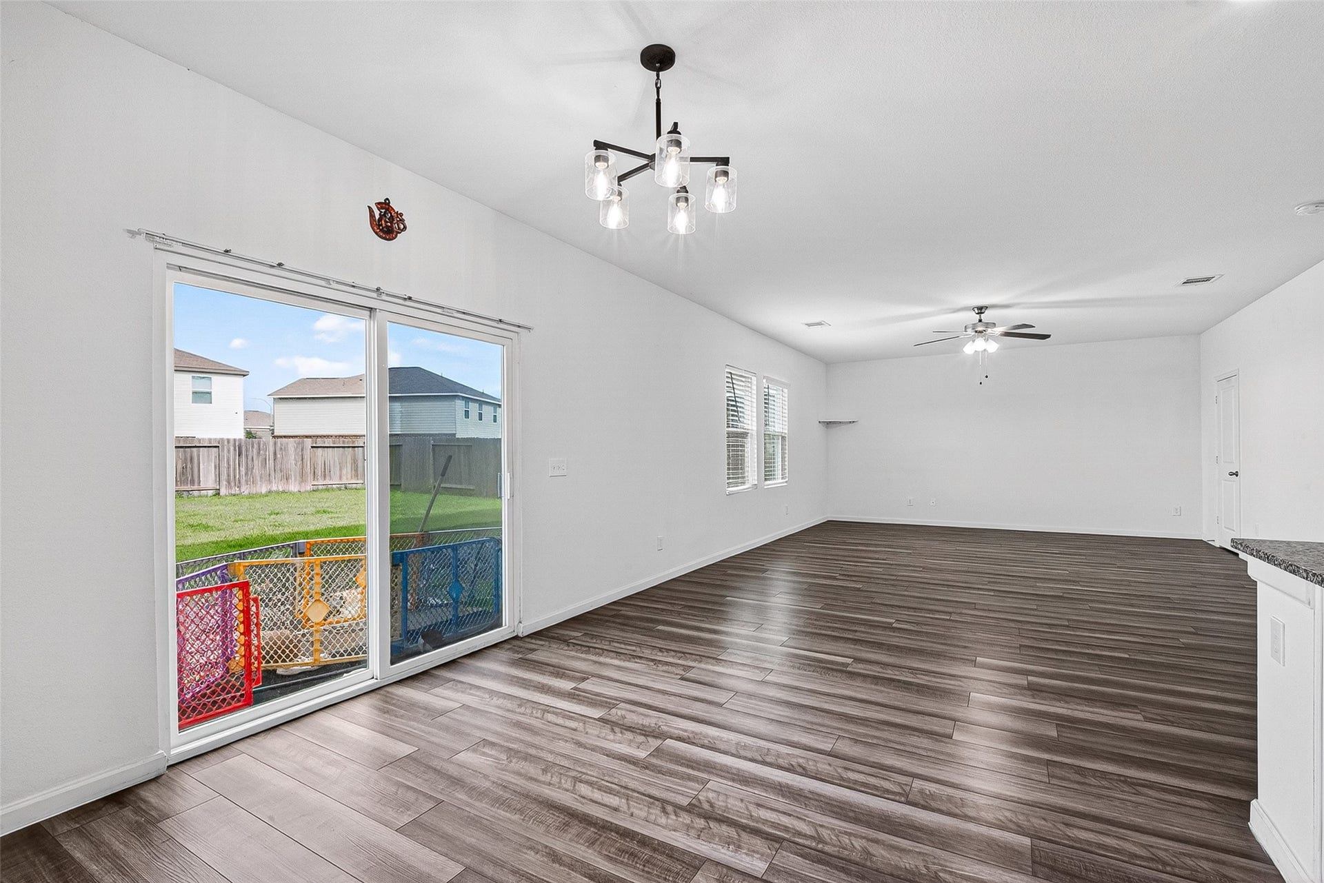 7518 Evitale Way, Houston, TX 77049 7518 Evitale Way, Houston, TX 77049