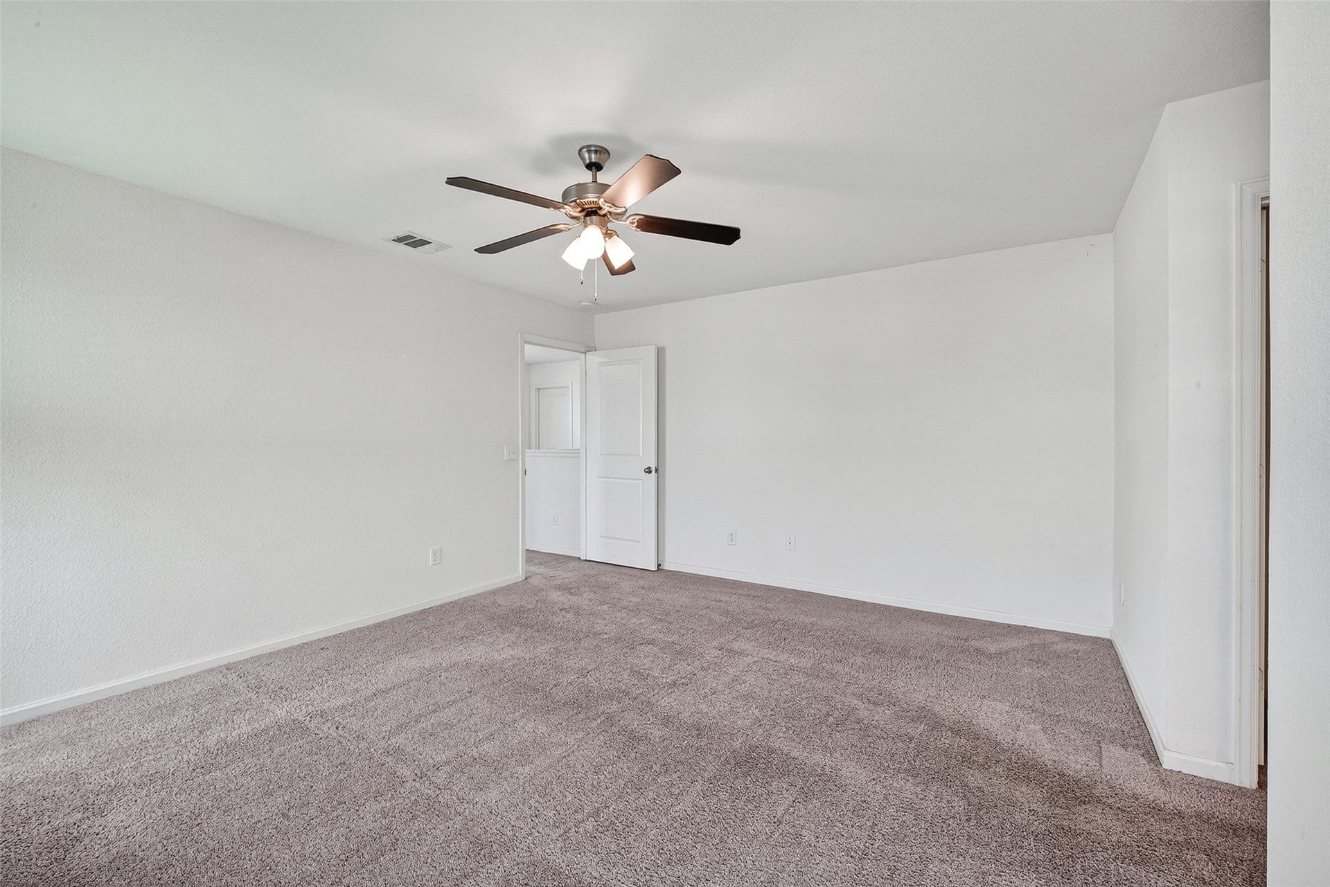 7518 Evitale Way, Houston, TX 77049 7518 Evitale Way, Houston, TX 77049