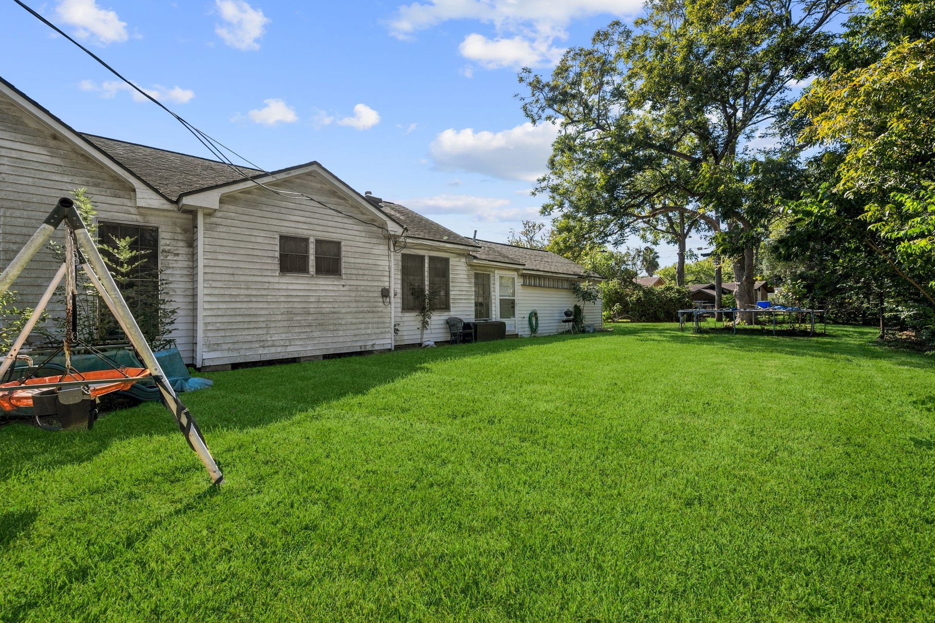 401 N Pruett Street, Baytown, TX 77520 401 N Pruett Street, Baytown, TX 77520