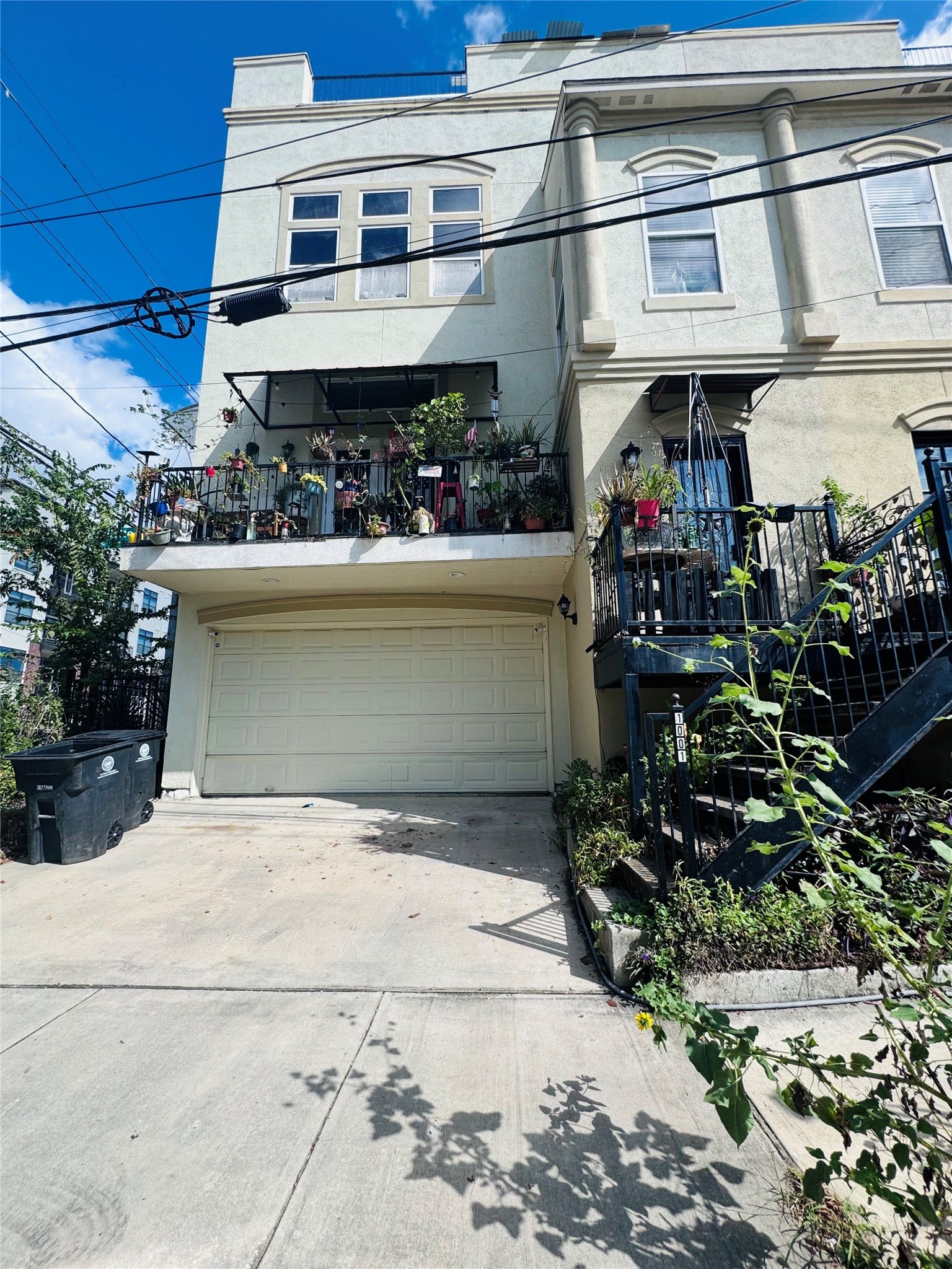 1001 Gillette Street, Houston, TX 77019 1001 Gillette Street, Houston, TX 77019