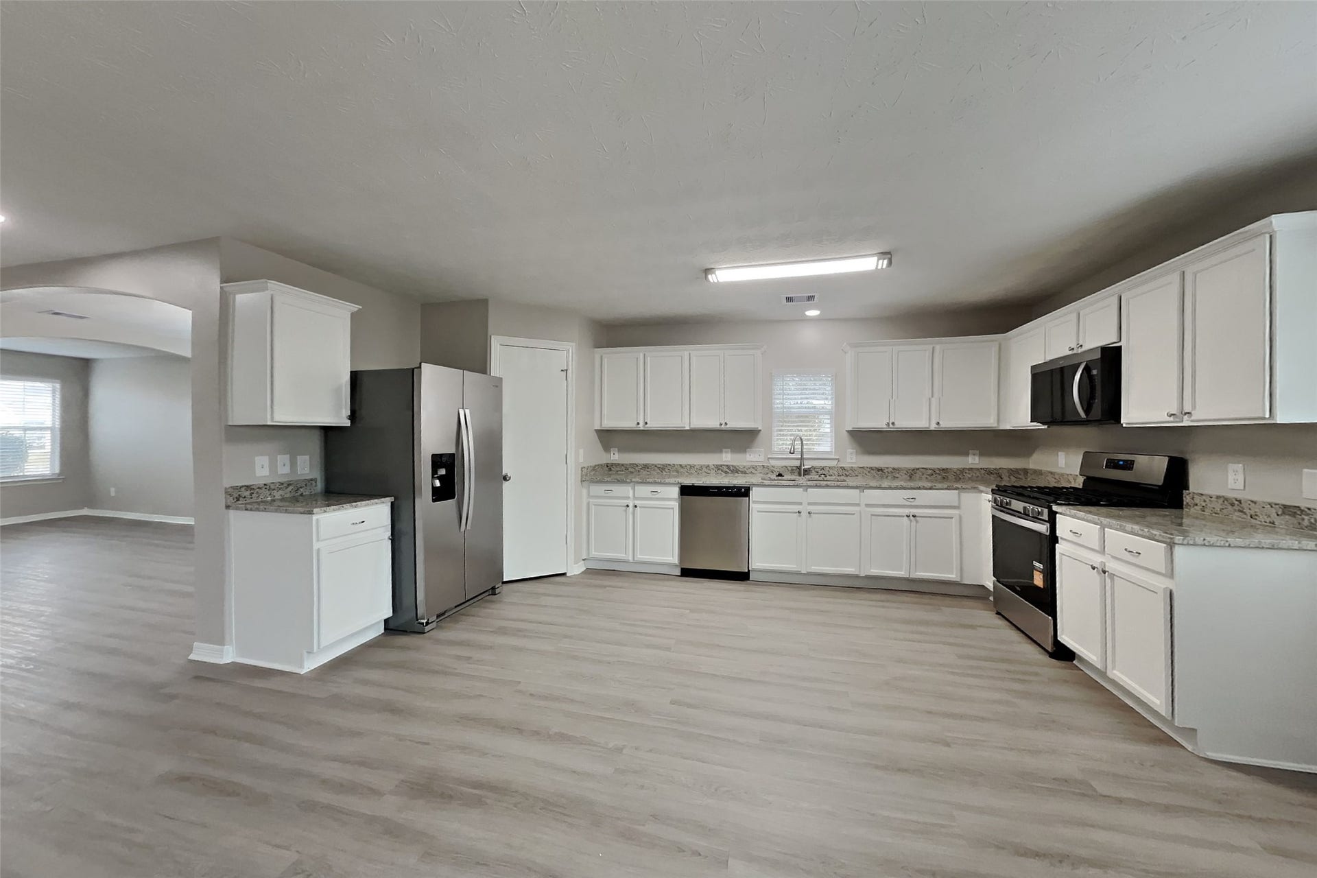 21442 Forest Colony Drive, Porter, TX 77365