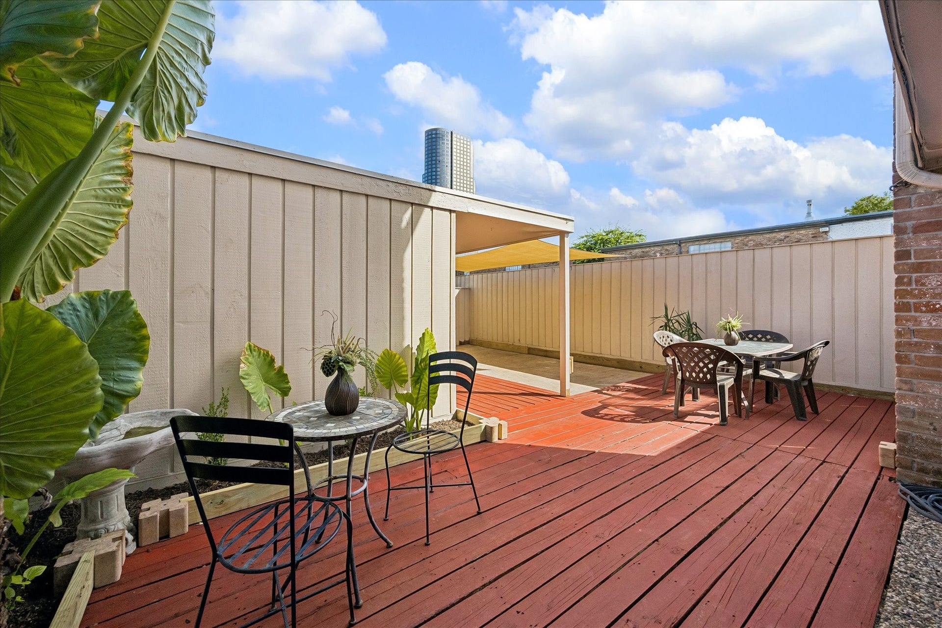 1451 Fountain View Drive, #6, Houston, TX 77057 1451 Fountain View Drive, #6, Houston, TX 77057