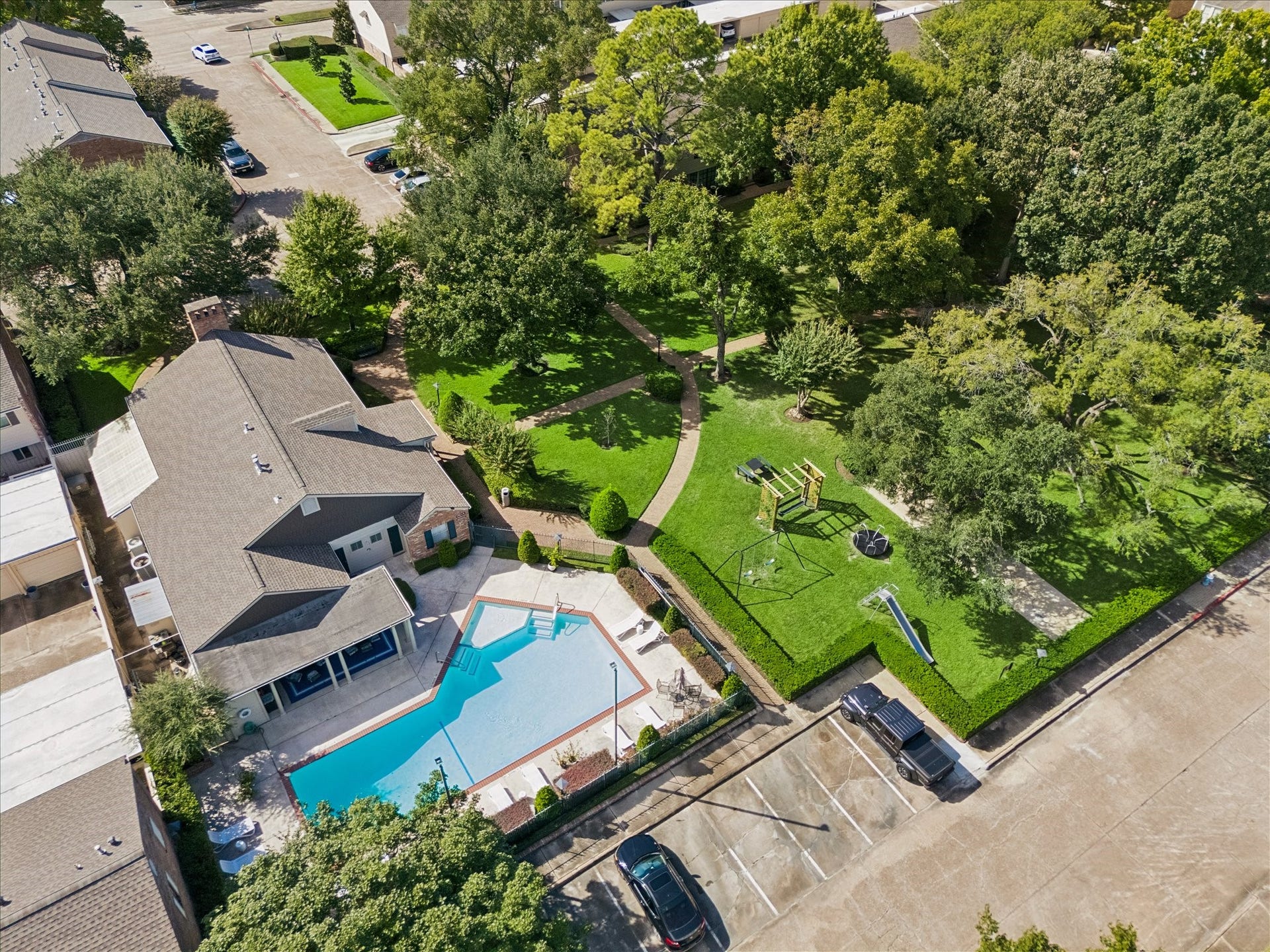 1451 Fountain View Drive, #6, Houston, TX 77057 1451 Fountain View Drive, #6, Houston, TX 77057