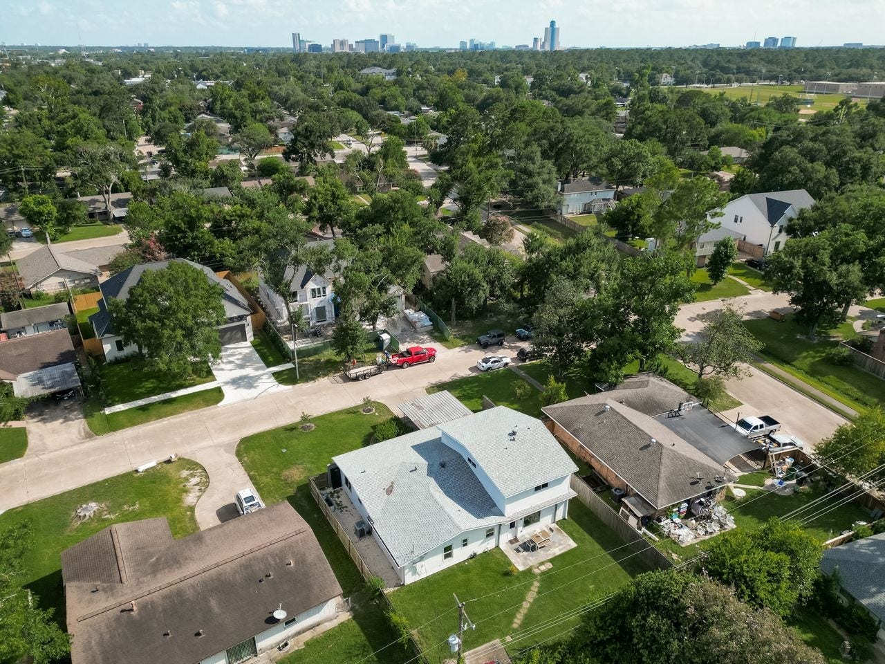9538 Kerrwood Lane, Houston, TX 77080 9538 Kerrwood Lane, Houston, TX 77080