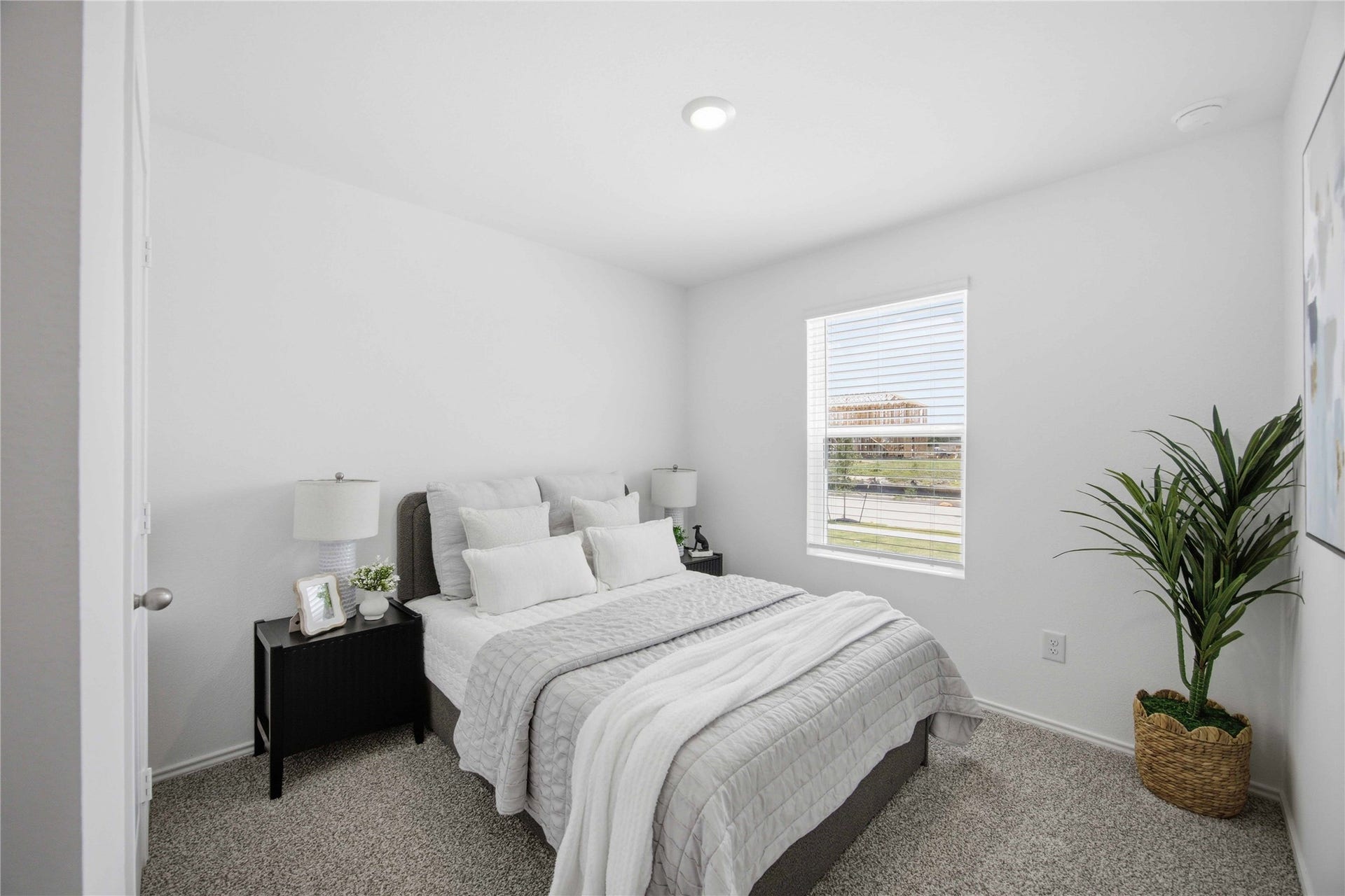 6035 Pineapple Street, Houston, TX 77048