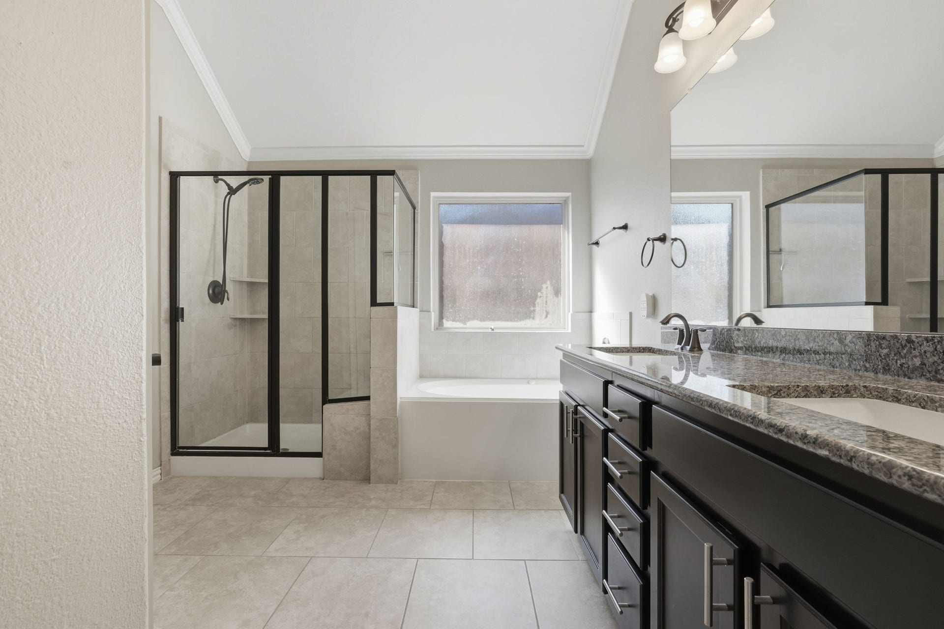 18014 Fernwood Bend Drive, Tomball, TX 77377 Master Bathroom