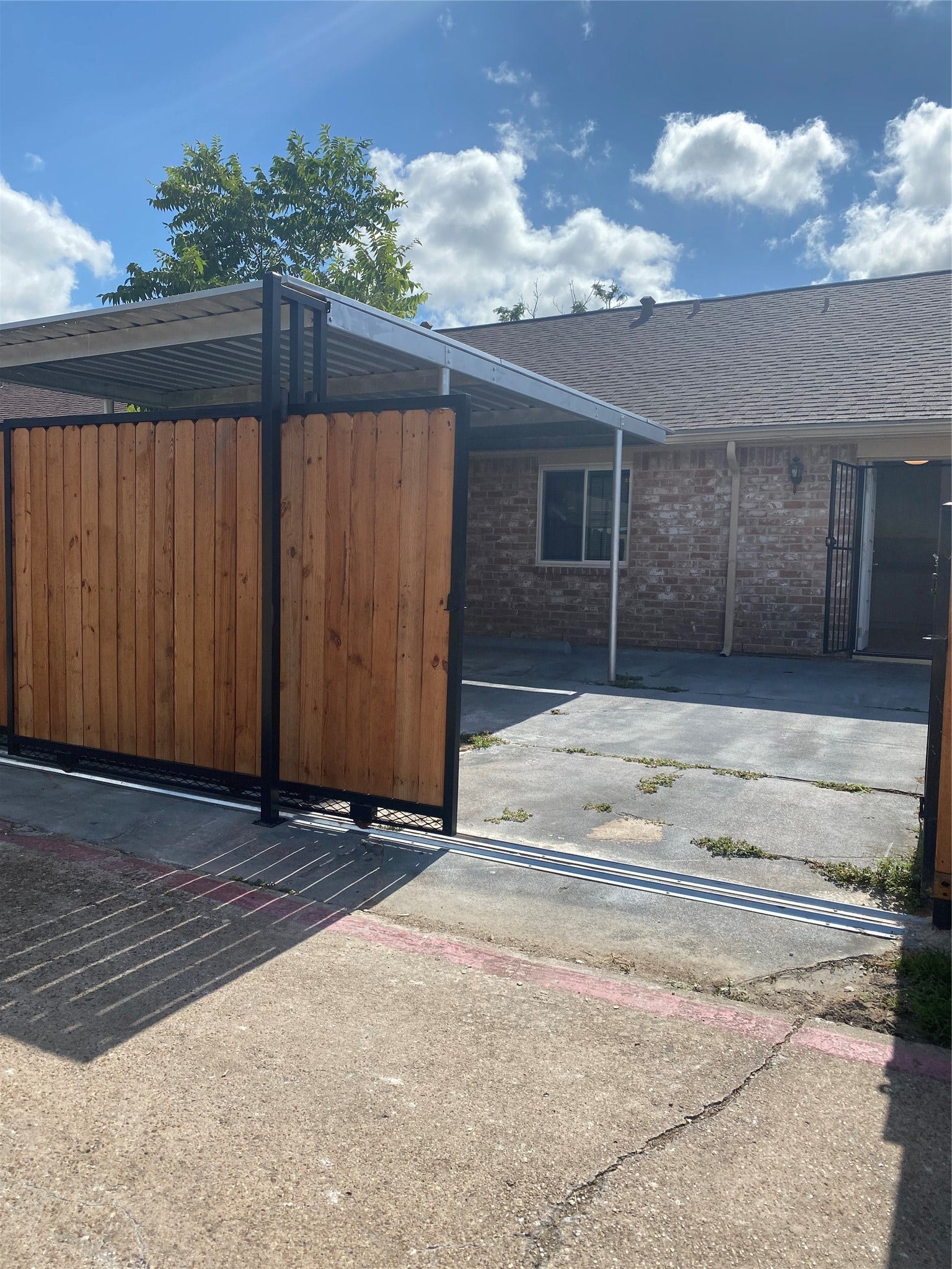 7381 Cook Road, Houston, TX 77072 7381 Cook Road, Houston, TX 77072