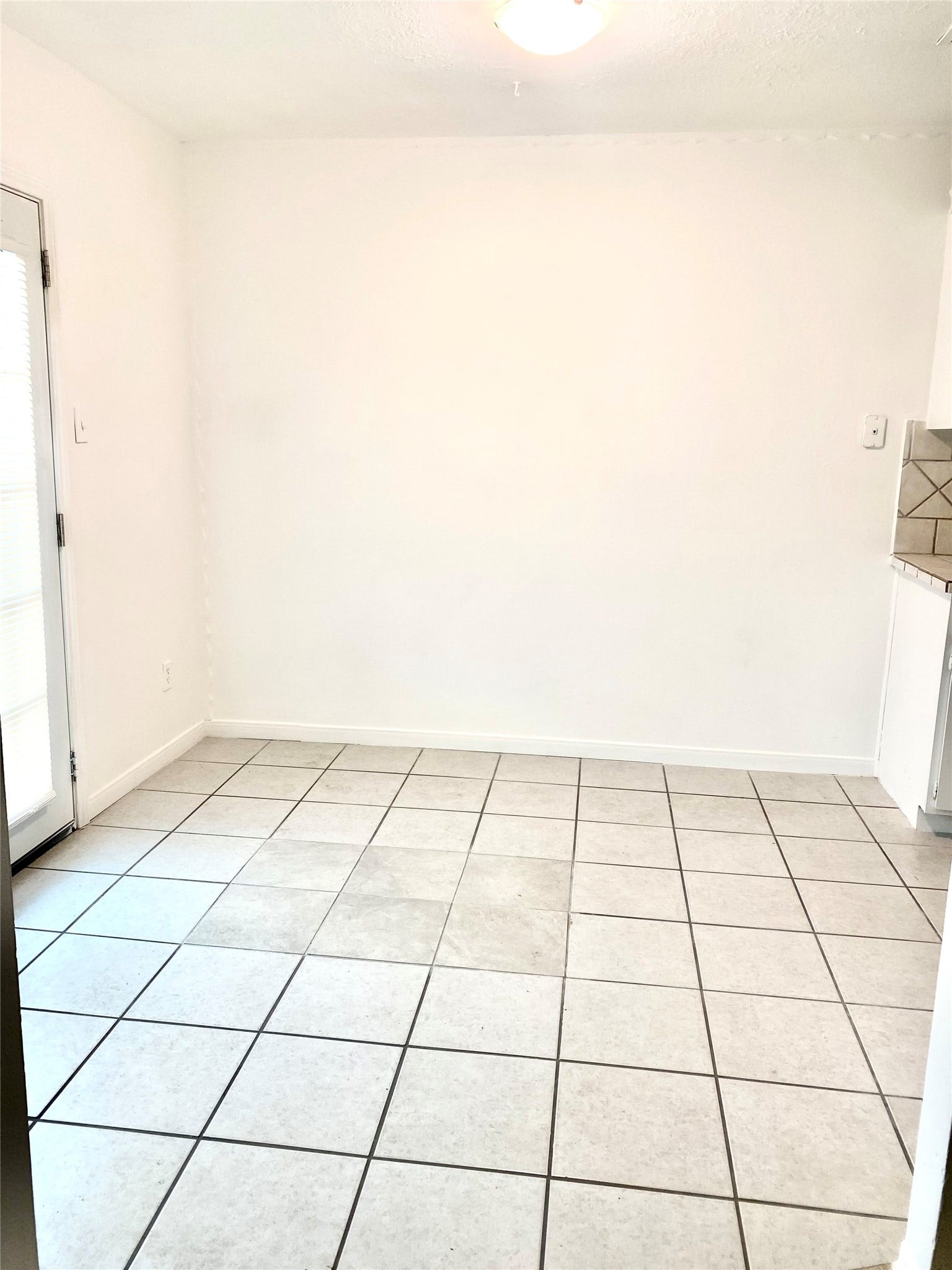 7381 Cook Road, Houston, TX 77072 Dinning Area