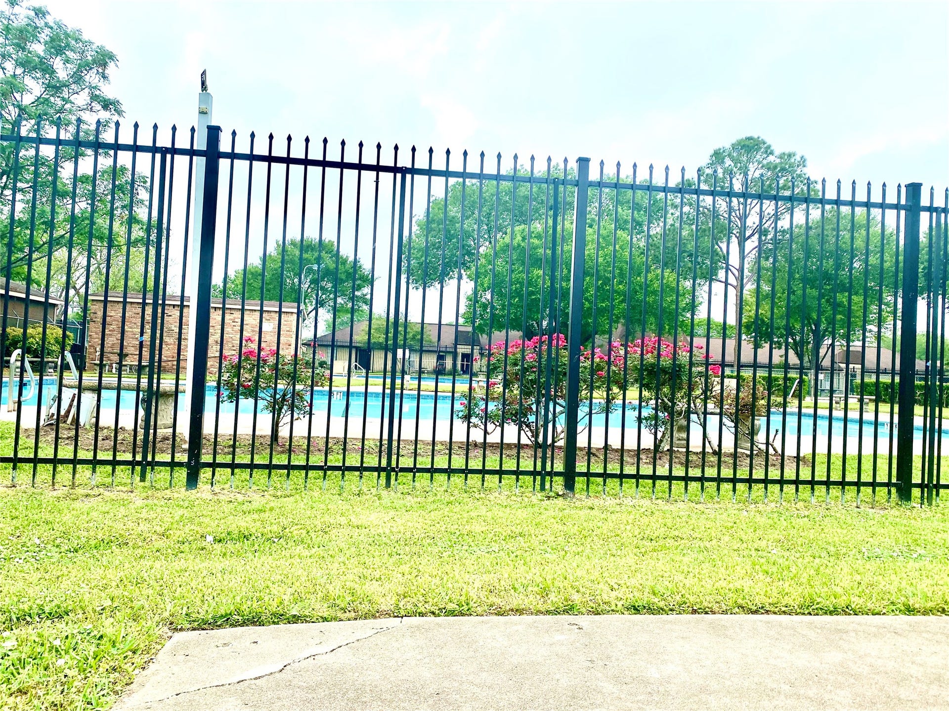 7381 Cook Road, Houston, TX 77072 Area Pool