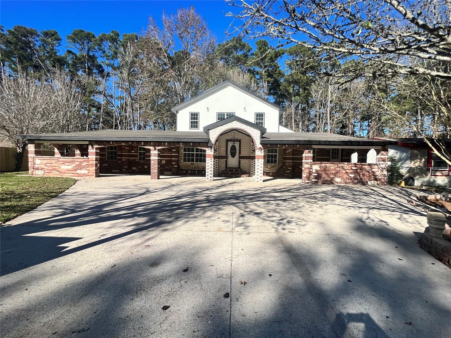 Property photo for 10811 River Oaks Drive, Conroe, TX