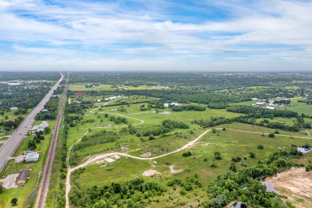 10935 Highway 6, Hitchcock, TX 77510 10935 Highway 6, Hitchcock, TX 77510