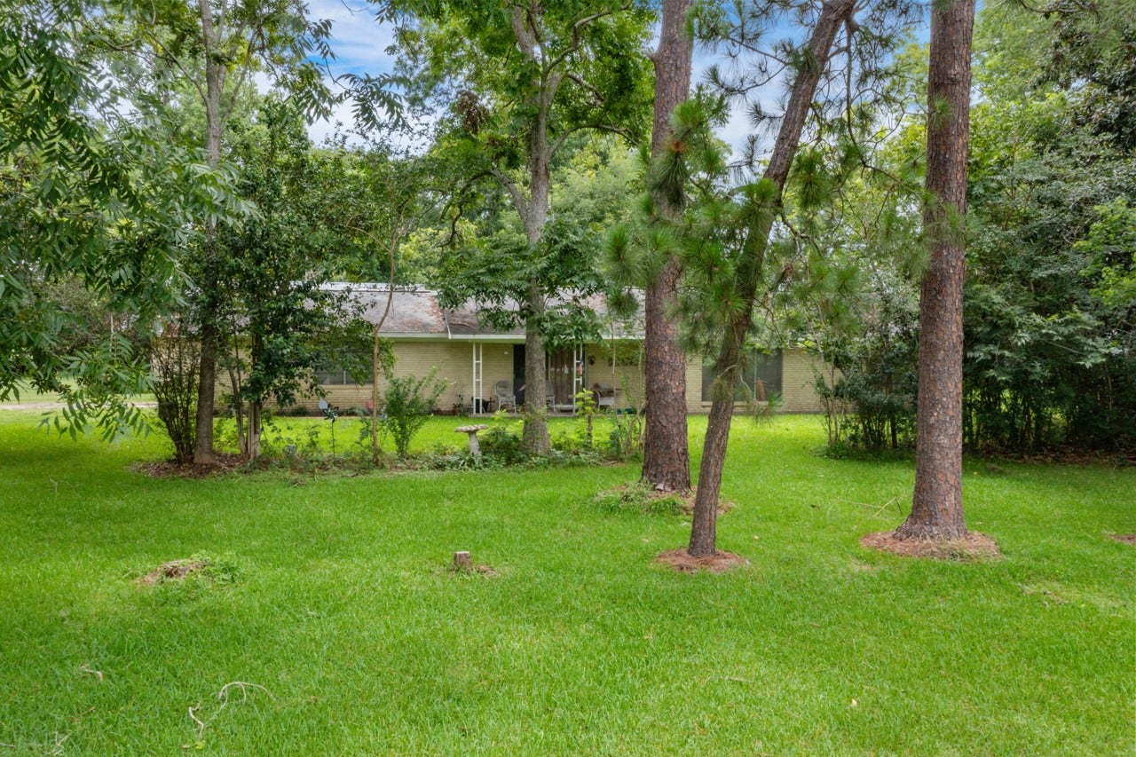 10935 Highway 6, Hitchcock, TX 77510 10935 Highway 6, Hitchcock, TX 77510