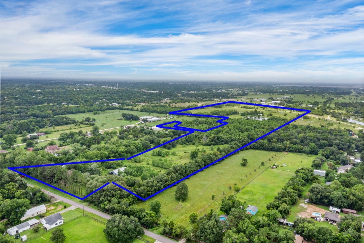 10935 Highway 6, Hitchcock, TX 77510 10935 Highway 6, Hitchcock, TX 77510