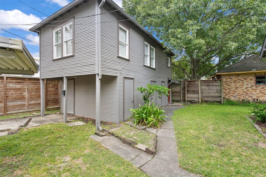 Property photo for 1133 Bayland Avenue, Houston, TX