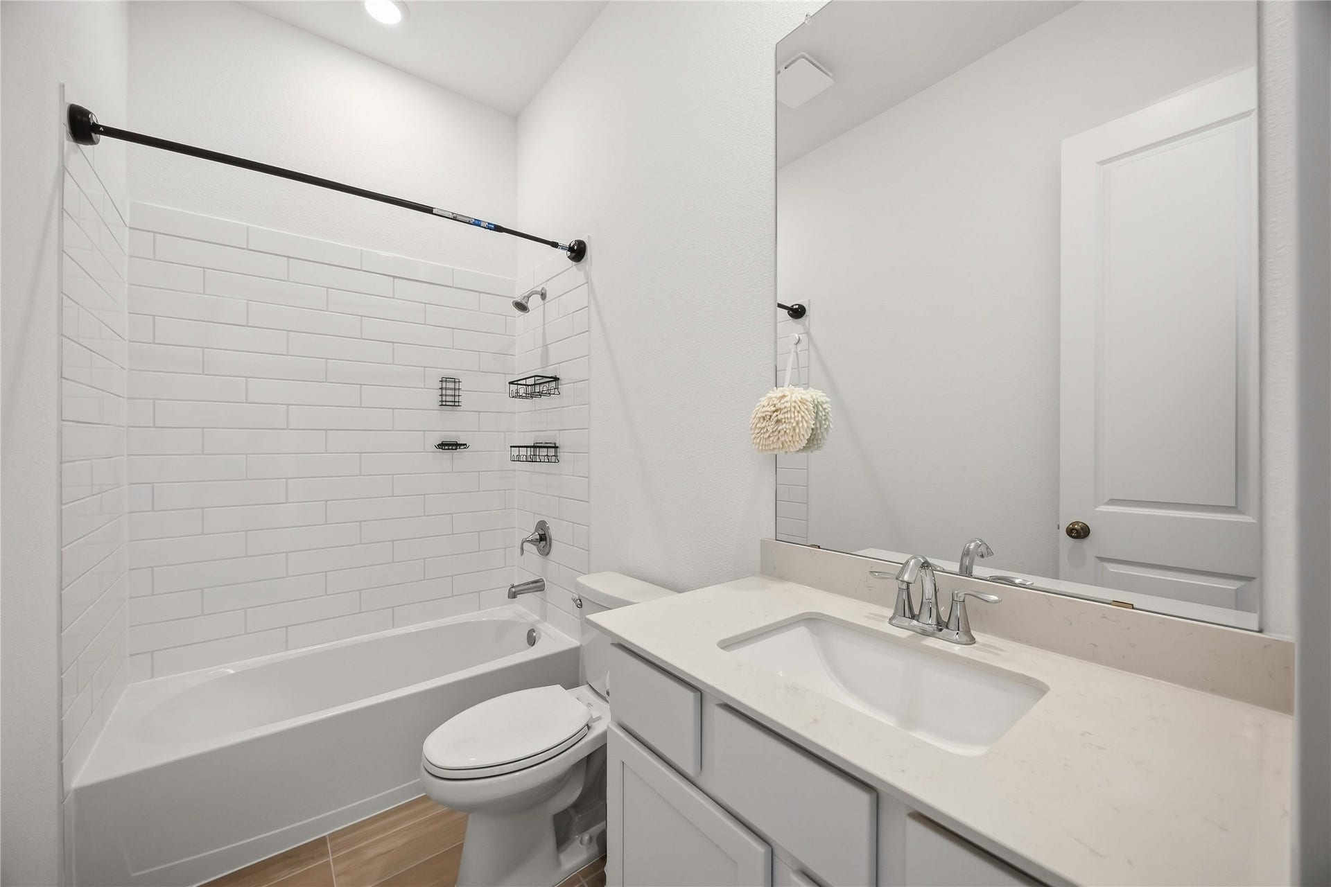 Secondary bathroom inside bedroom.