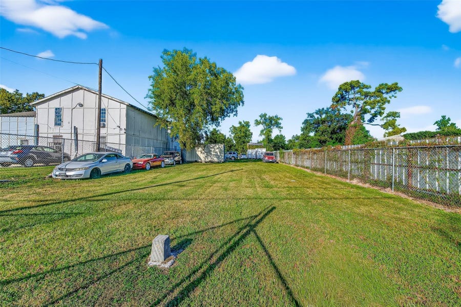 Property photo for 8109 W Hardy Road, Houston, TX