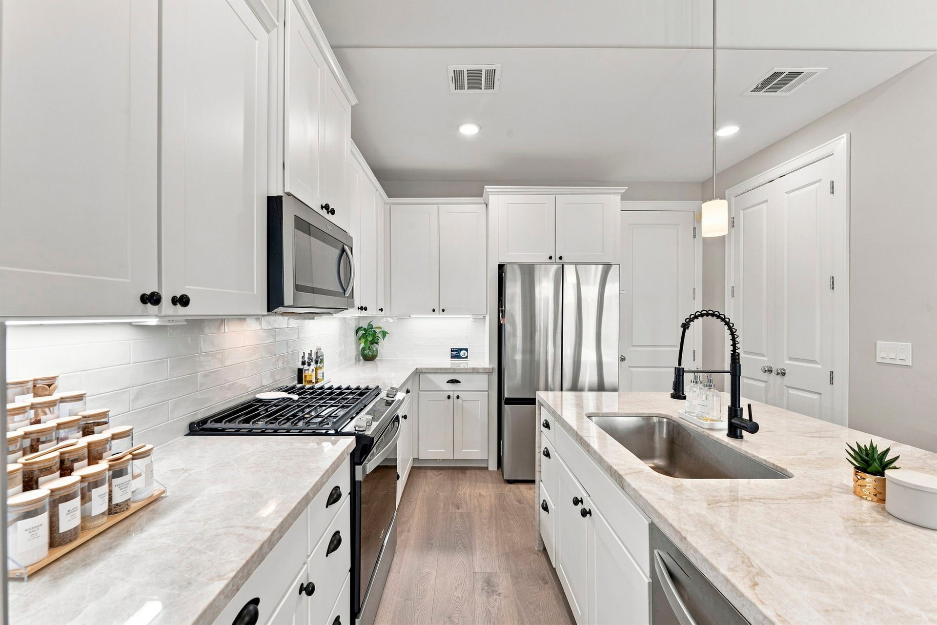 6020 T C Jester Boulevard, Houston, TX 77091 6020 T C Jester Boulevard, Houston, TX 77091