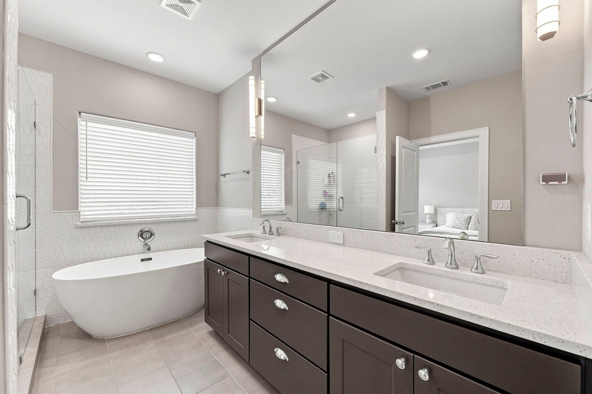 6020 T C Jester Boulevard, Houston, TX 77091 6020 T C Jester Boulevard, Houston, TX 77091