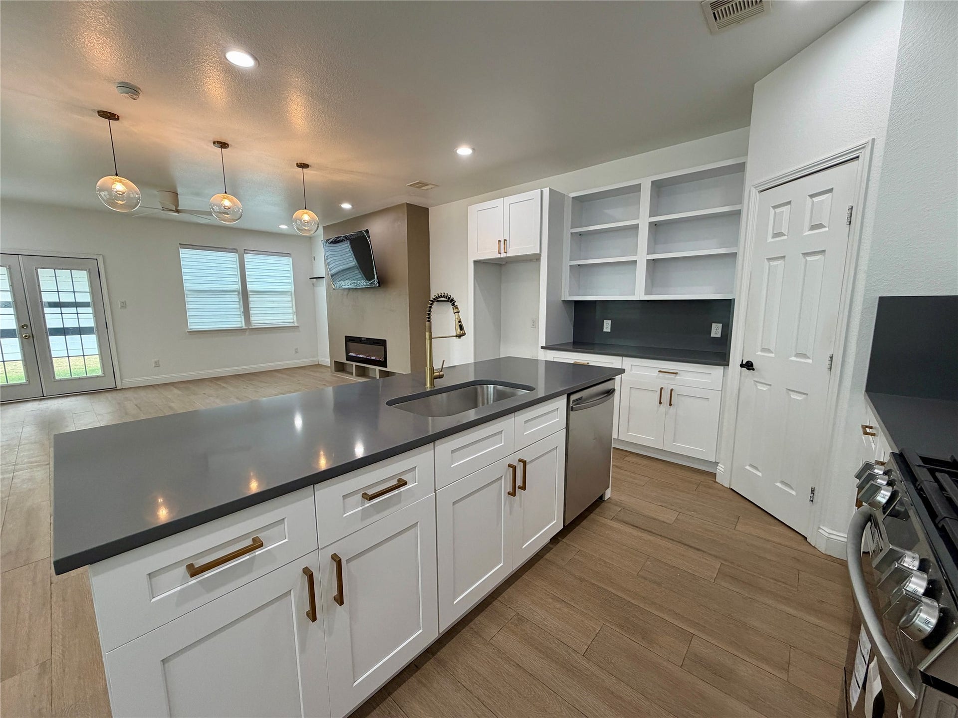 4126 Dorchester Street, Houston, TX 77016