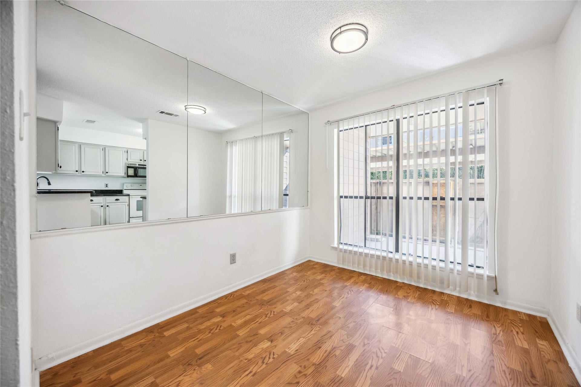 17814 Kings Park Lane, Houston, TX 77058 17814 Kings Park Lane, Houston, TX 77058