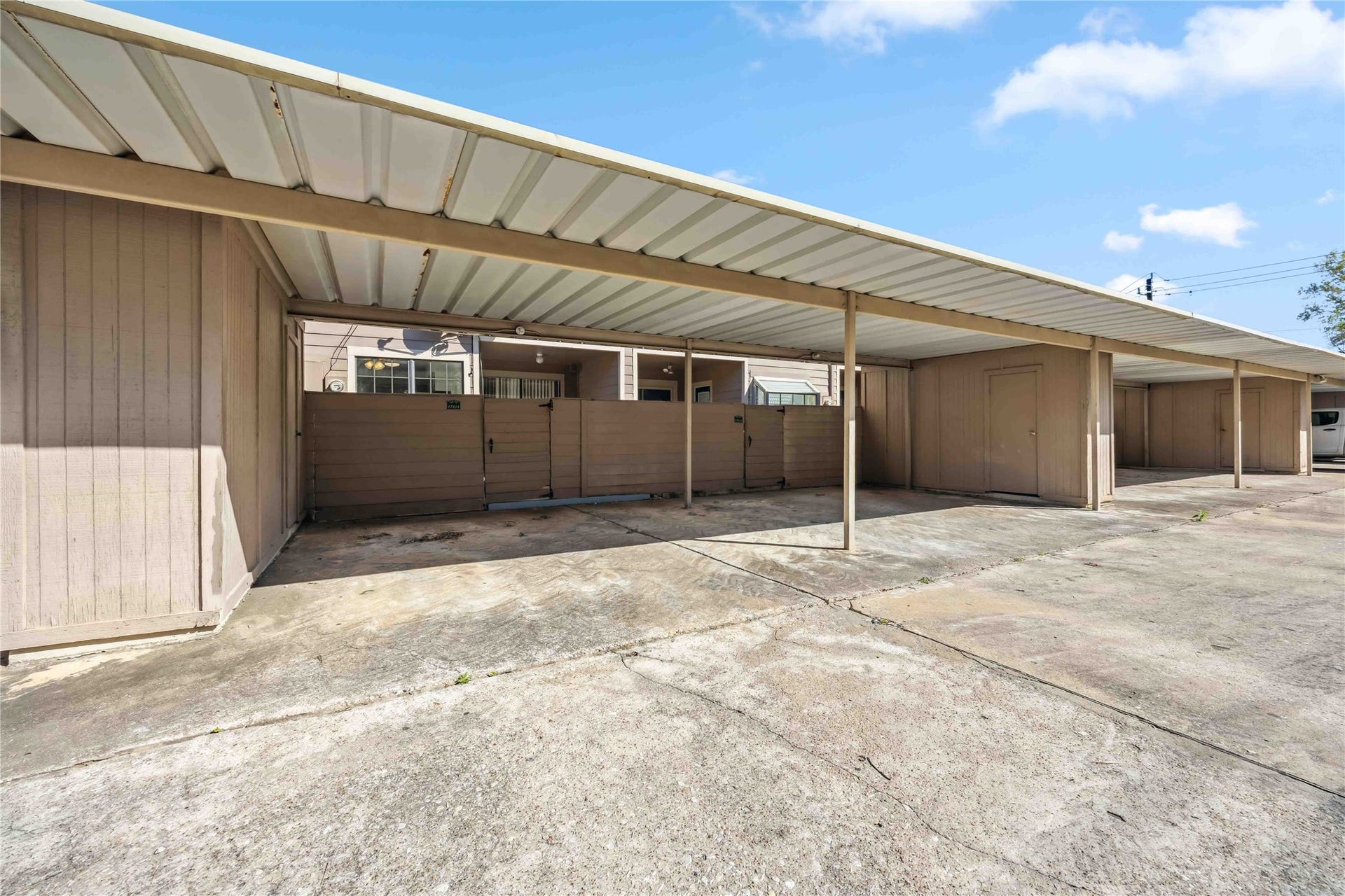 17814 Kings Park Lane, Houston, TX 77058 17814 Kings Park Lane, Houston, TX 77058