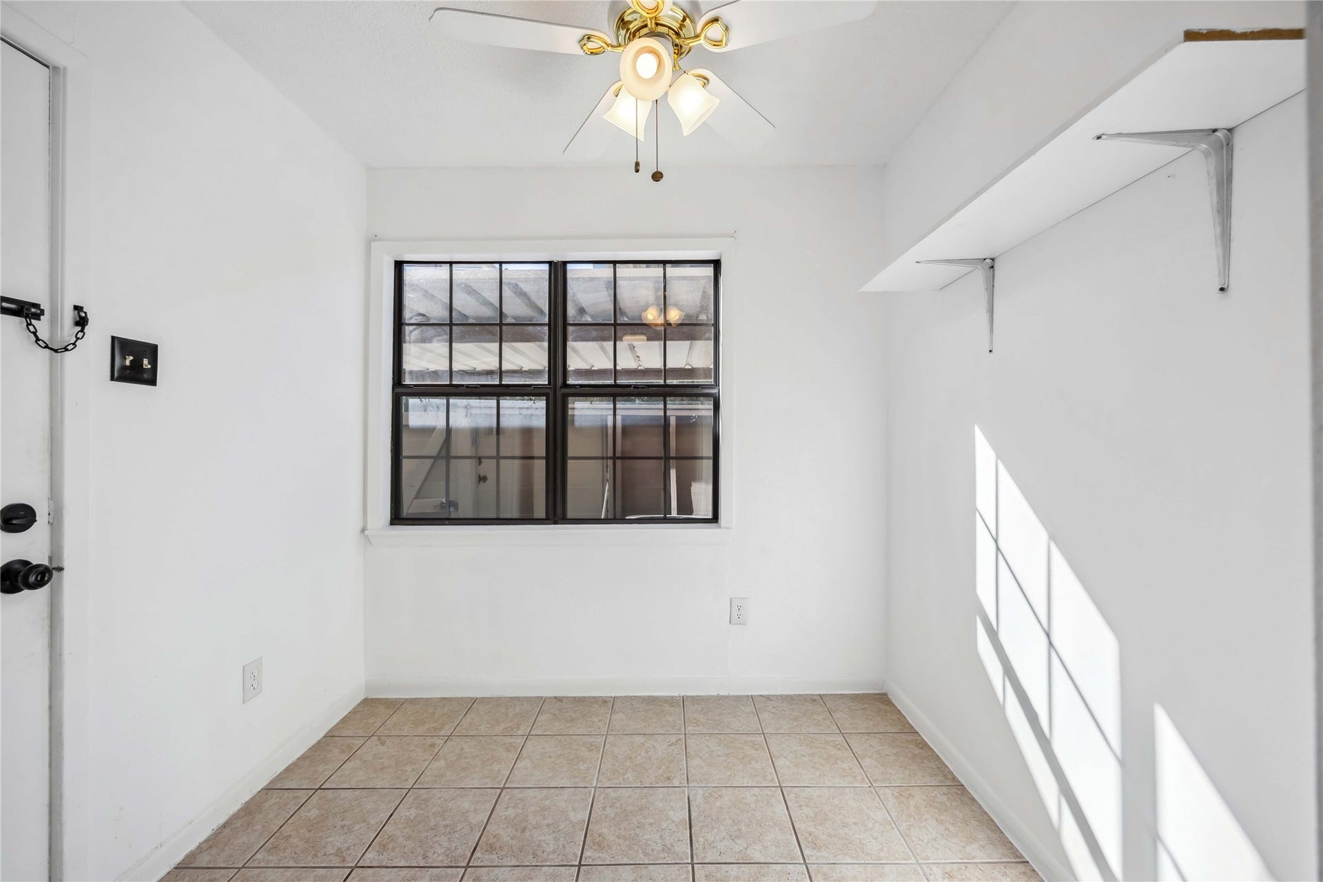 17814 Kings Park Lane, Houston, TX 77058 17814 Kings Park Lane, Houston, TX 77058