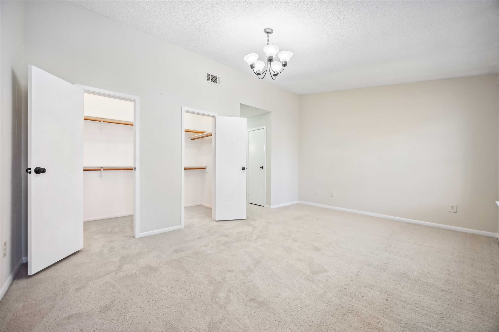 17814 Kings Park Lane, Houston, TX 77058 17814 Kings Park Lane, Houston, TX 77058