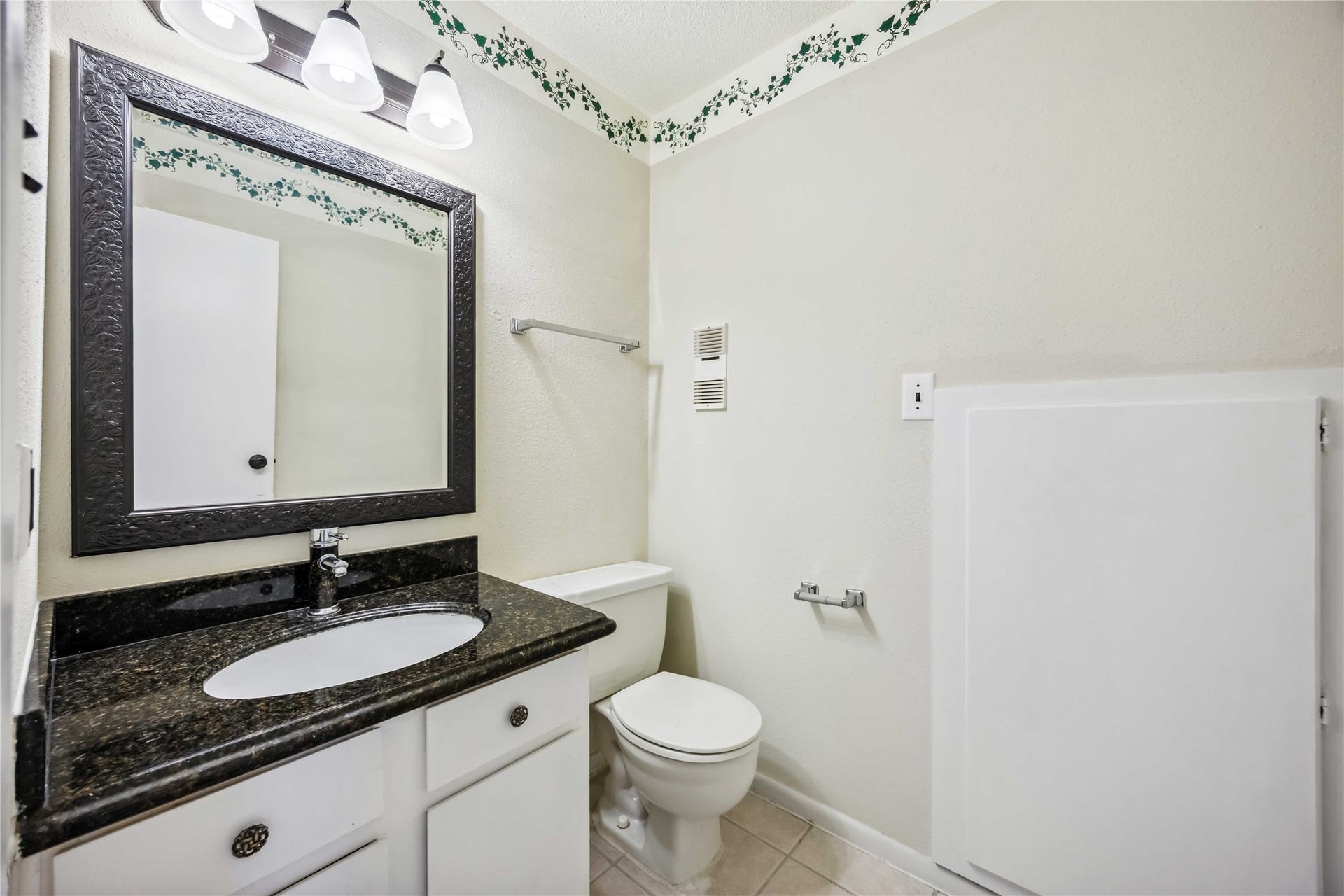 17814 Kings Park Lane, Houston, TX 77058 17814 Kings Park Lane, Houston, TX 77058