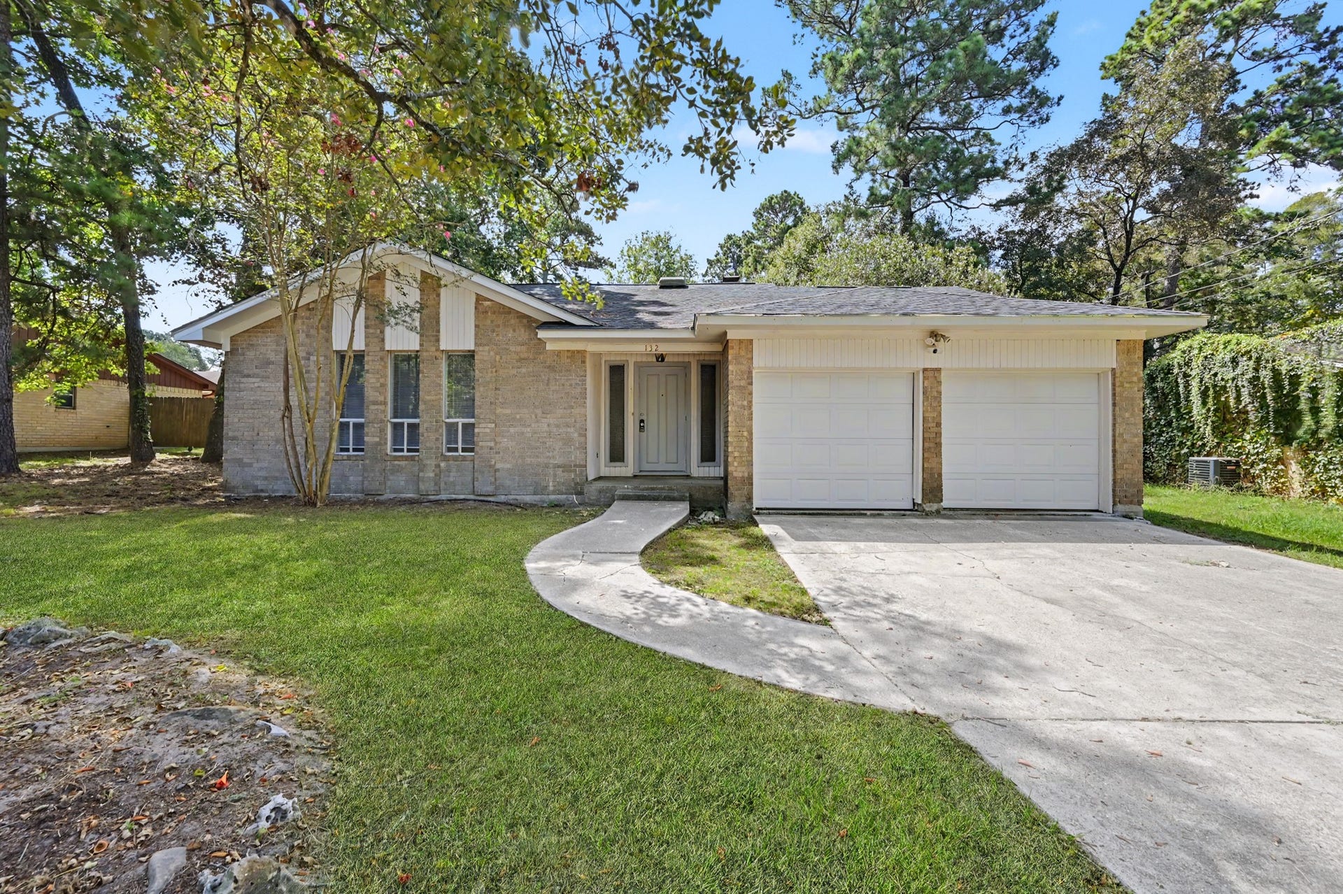 132 Red Oak Ln, Conroe, TX 77304 132 Red Oak Ln, Conroe, TX 77304