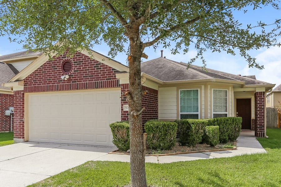 Property photo for 5202 El Tigre Lane, Baytown, TX