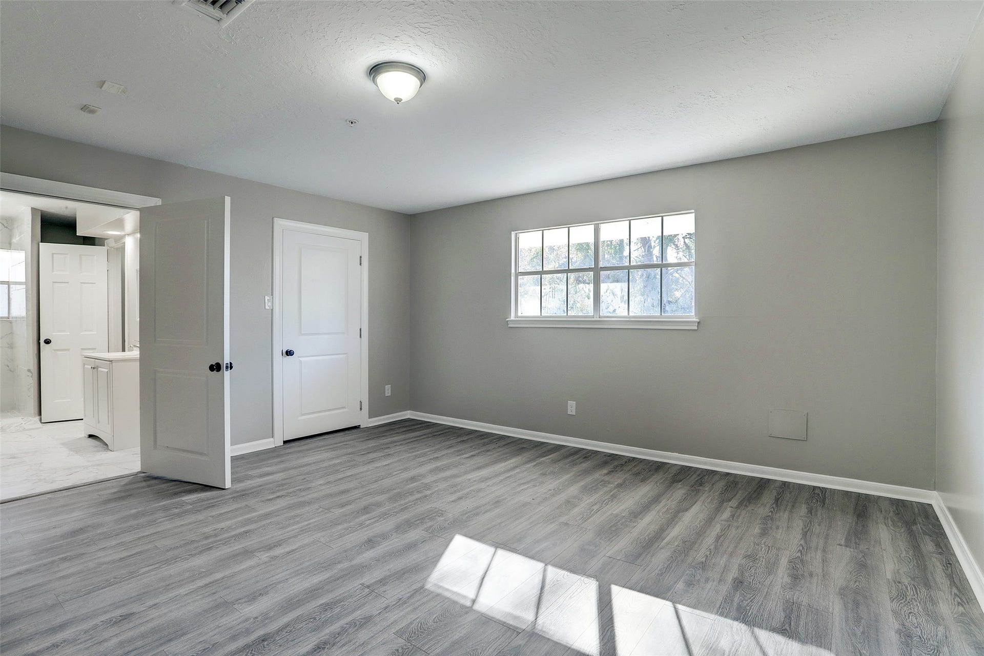 200 Broken Bough Lane, Conroe, TX 77304 200 Broken Bough Lane, Conroe, TX 77304