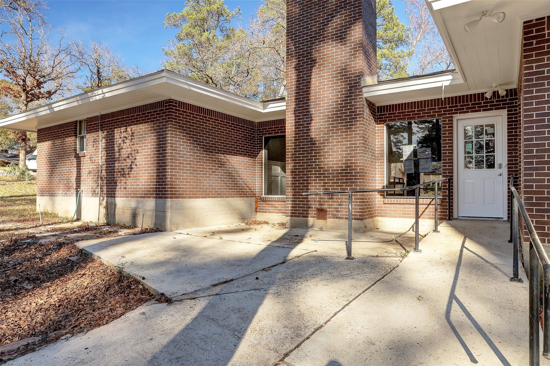 200 Broken Bough Lane, Conroe, TX 77304 200 Broken Bough Lane, Conroe, TX 77304