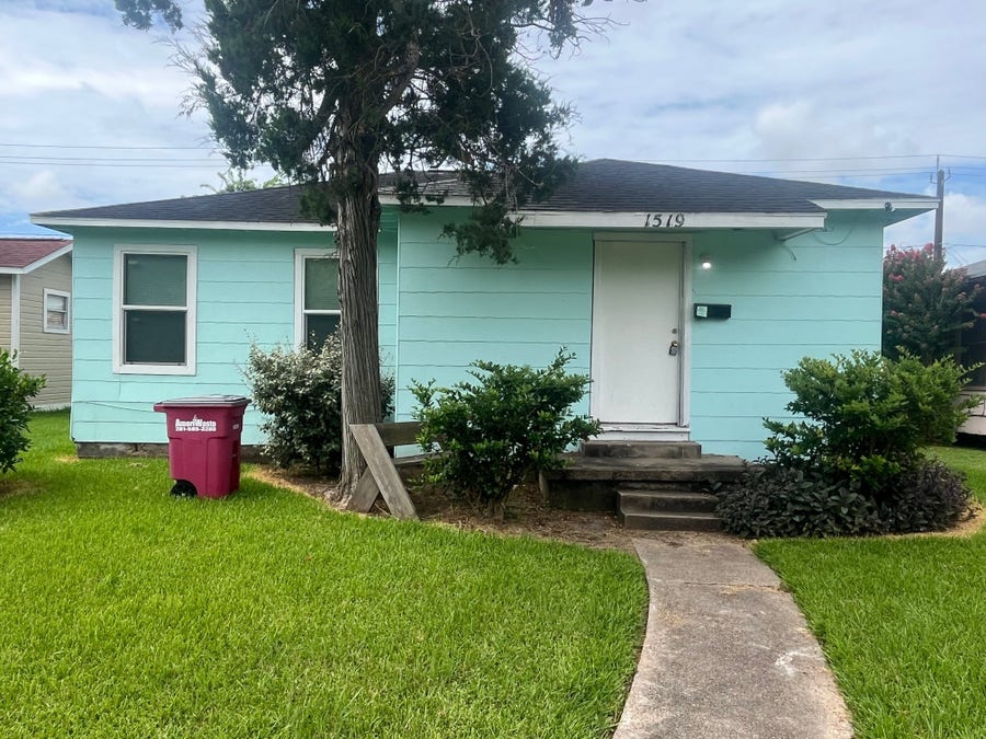 Property photo for 1519 W 8th Street, Freeport, TX