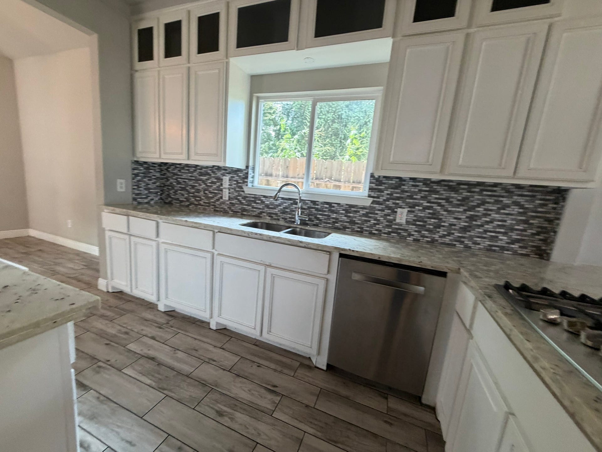 1004 Bonnie Street, South Houston, TX 77587 1004 Bonnie Street, South Houston, TX 77587