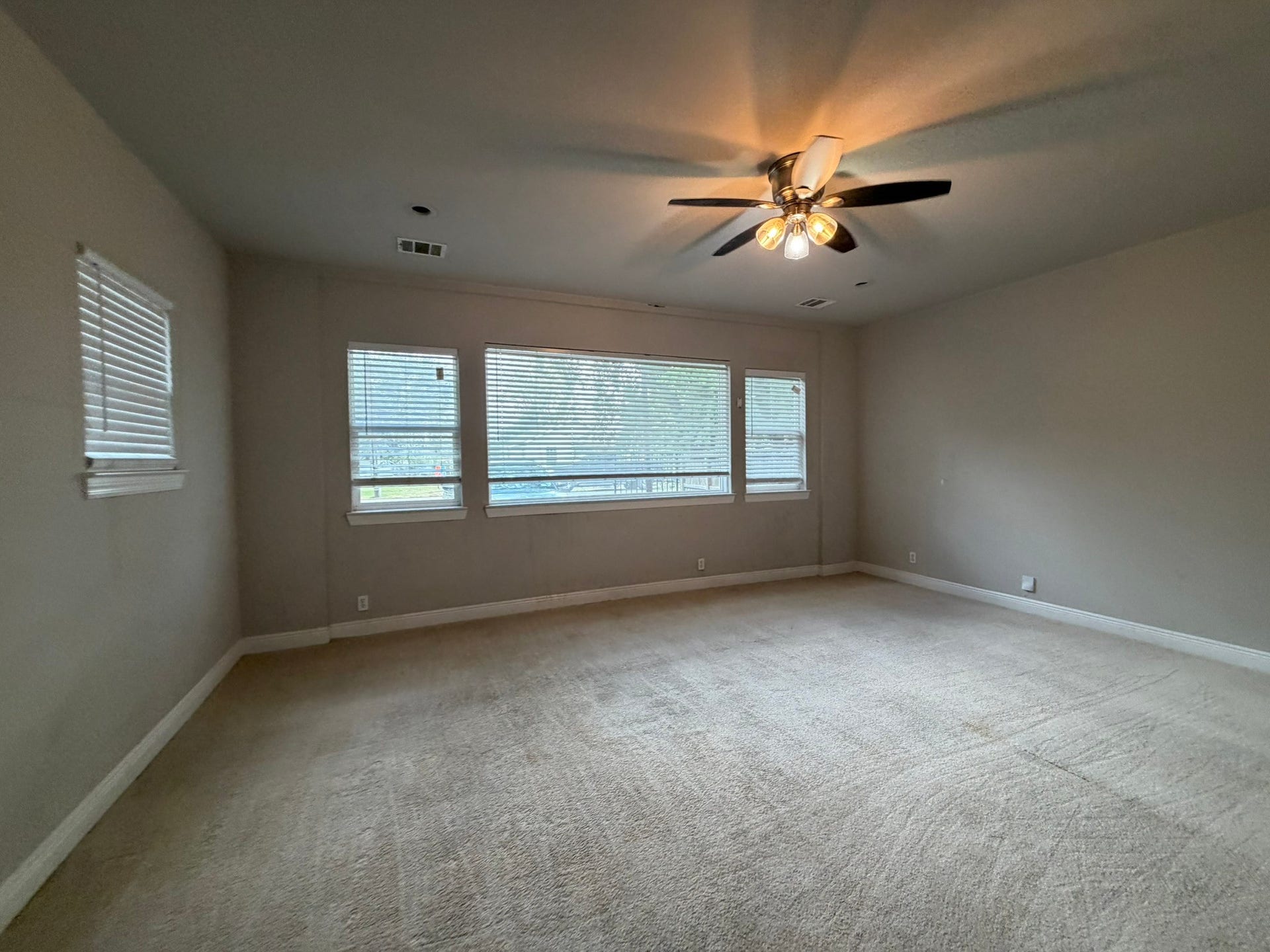 1004 Bonnie Street, South Houston, TX 77587 1004 Bonnie Street, South Houston, TX 77587